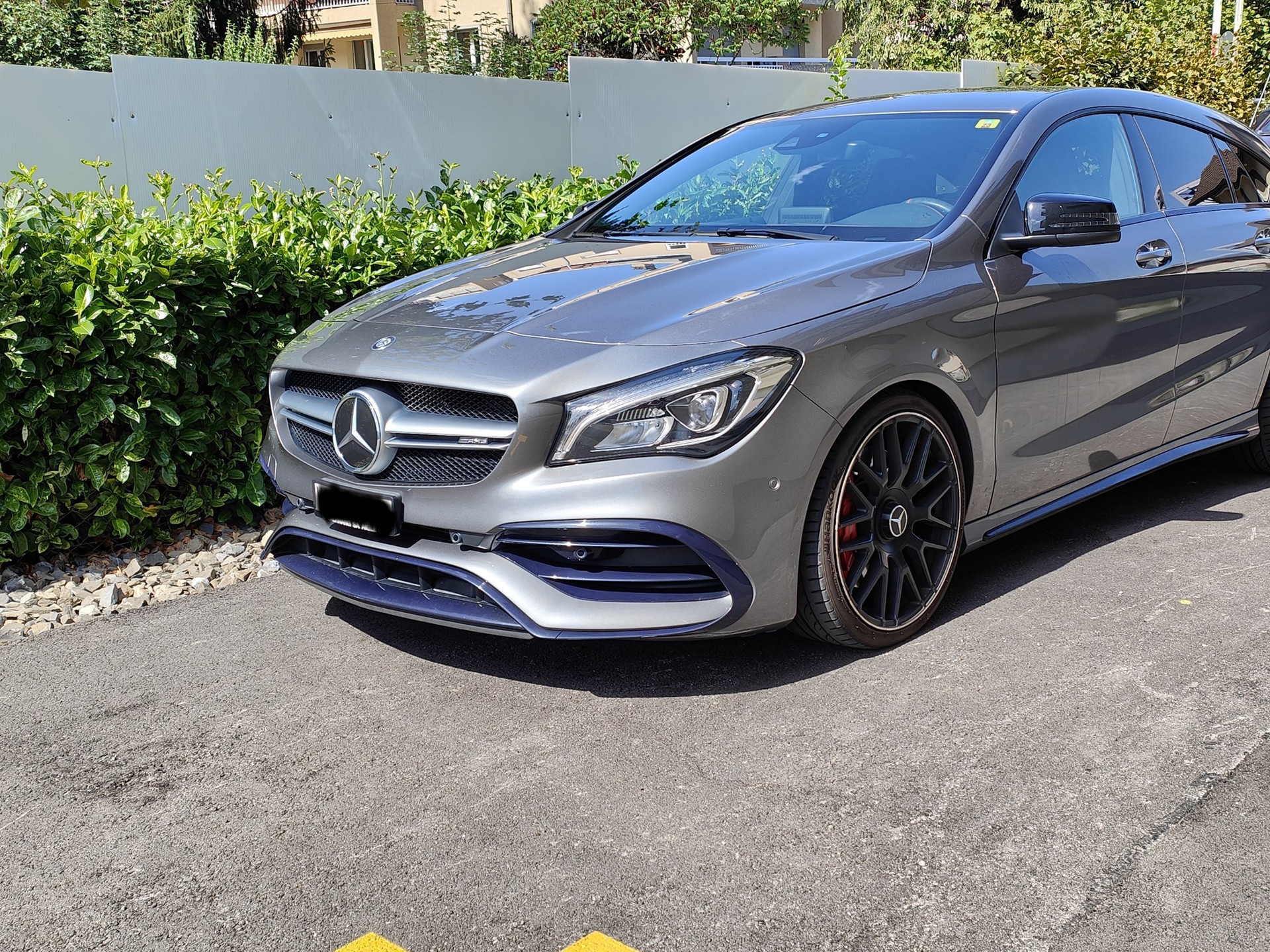 MERCEDES-BENZ CLA Shooting Brake 45 AMG 4Matic Speedshift-image-1