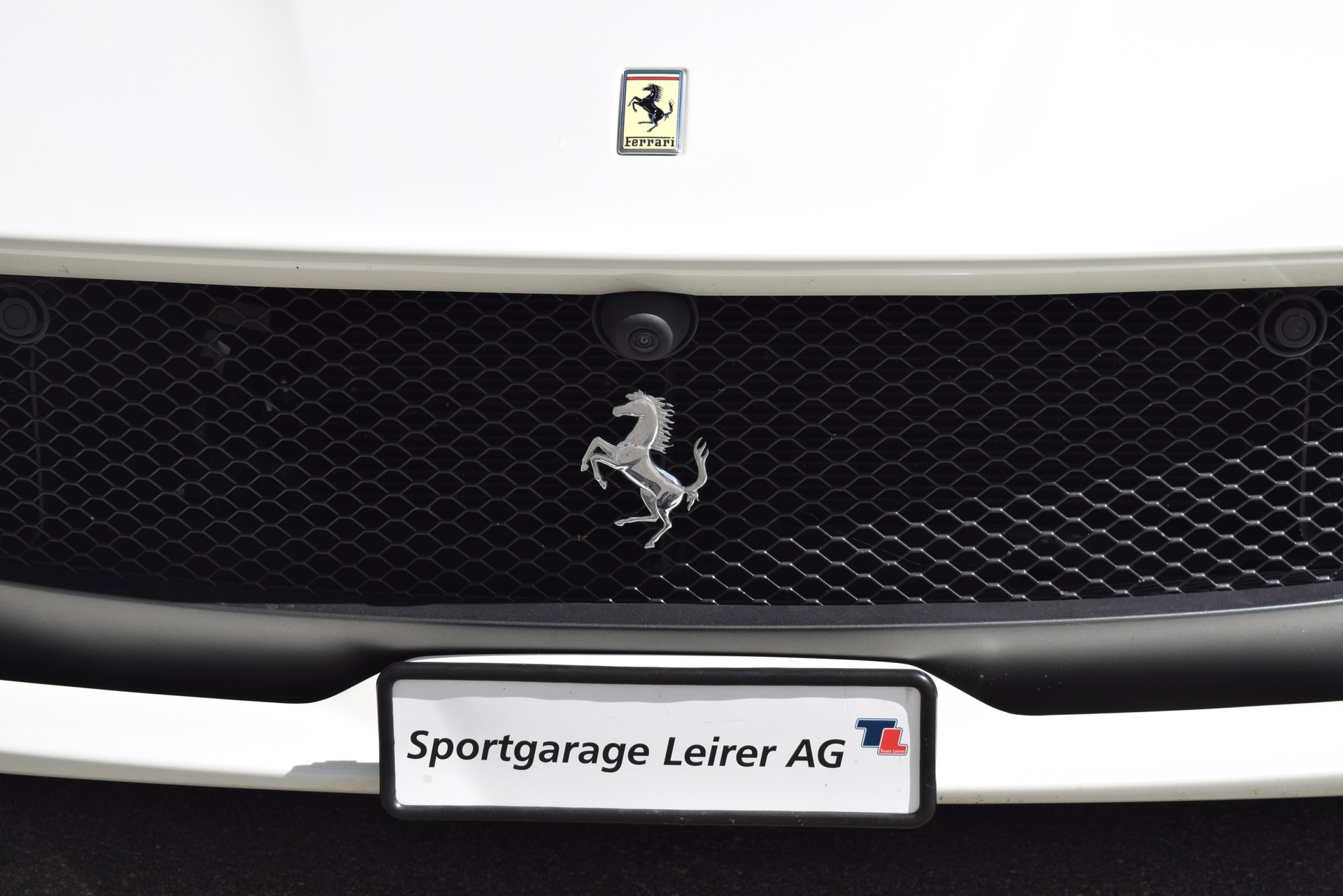 FERRARI 812 Superfast-image-11