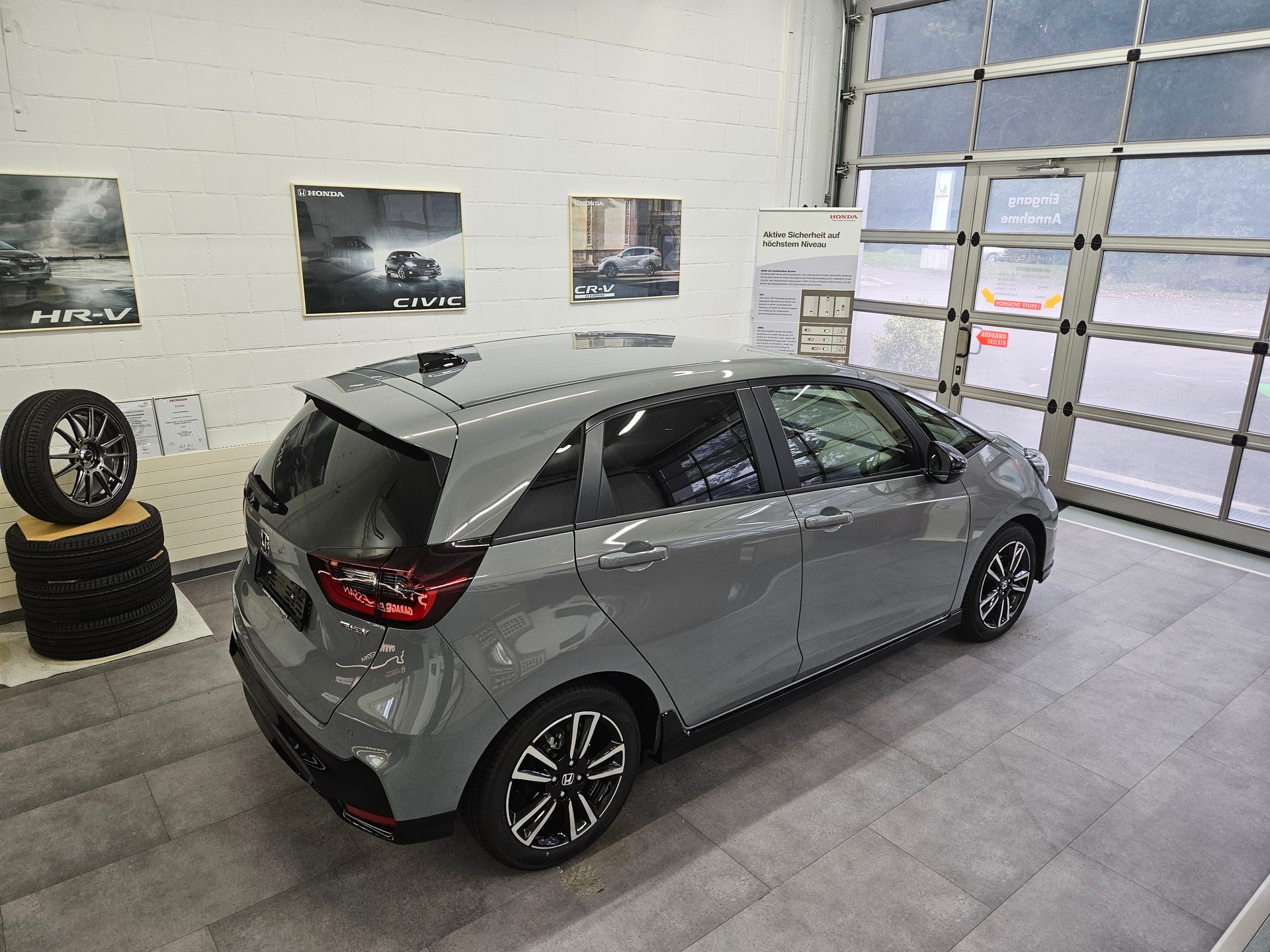 HONDA Jazz 1.5i-MMD Advance Sport E-CVT-image-1
