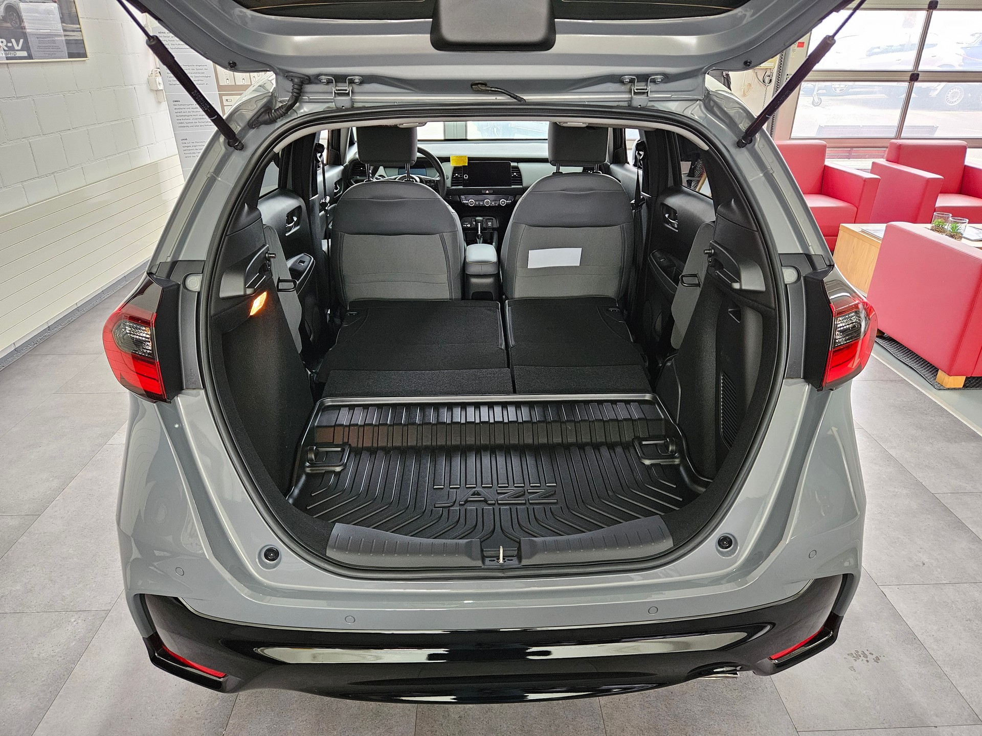 HONDA Jazz 1.5i-MMD Advance Sport E-CVT-image-14
