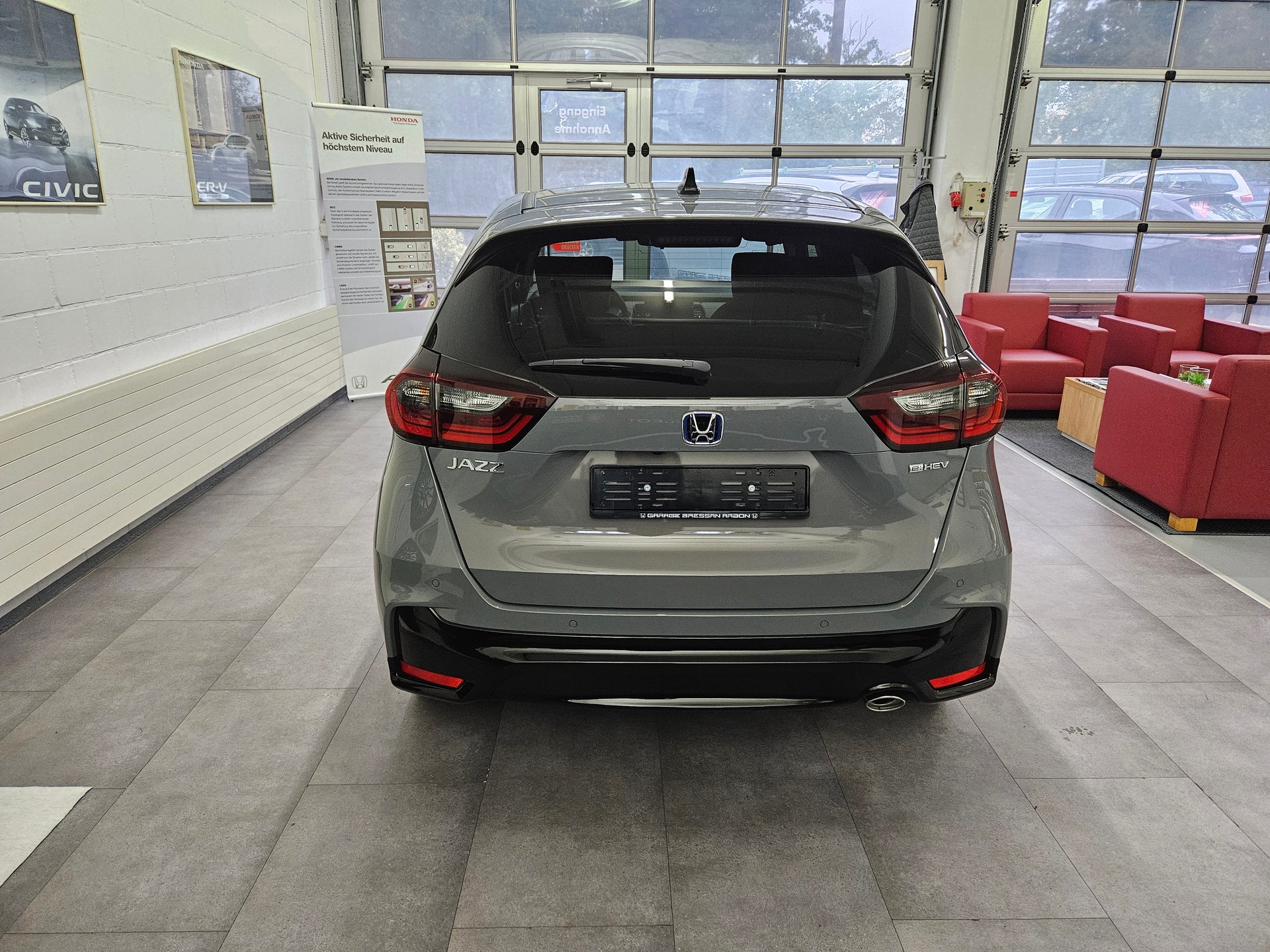 HONDA Jazz 1.5i-MMD Advance Sport E-CVT-image-5
