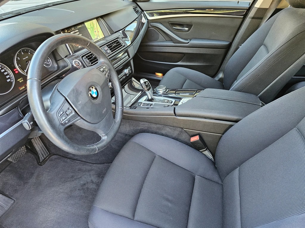 BMW 520d Touring Modern Line M- Paket Ext.-image-8