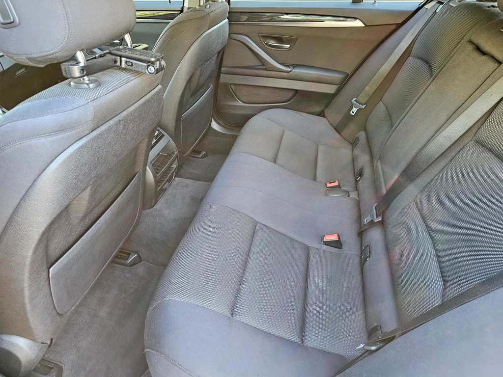 BMW 520d Touring Modern Line M- Paket Ext.-image-11