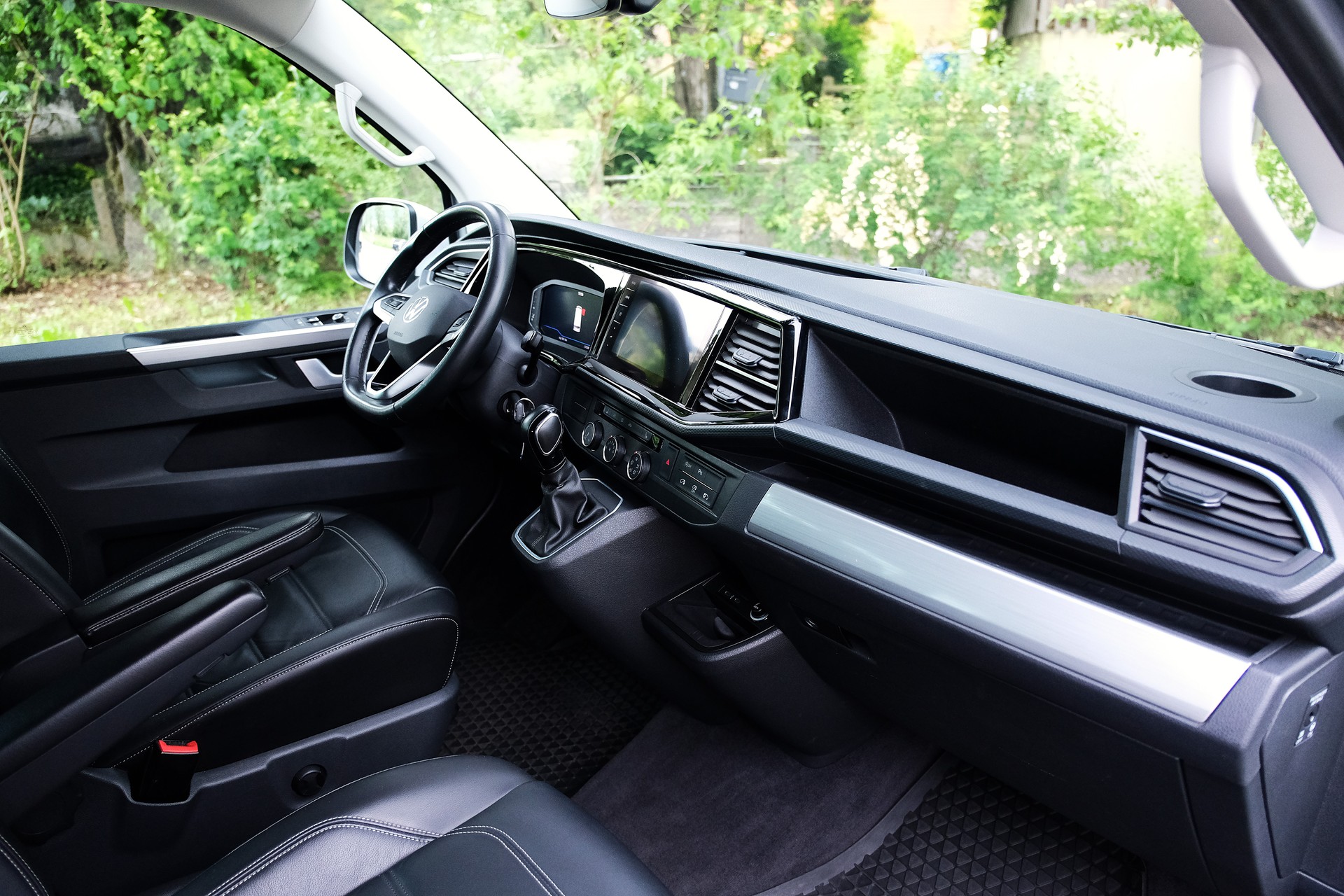 VW T6.1 Multivan 2.0 Bi-TDI Comfortline DSG-image-14