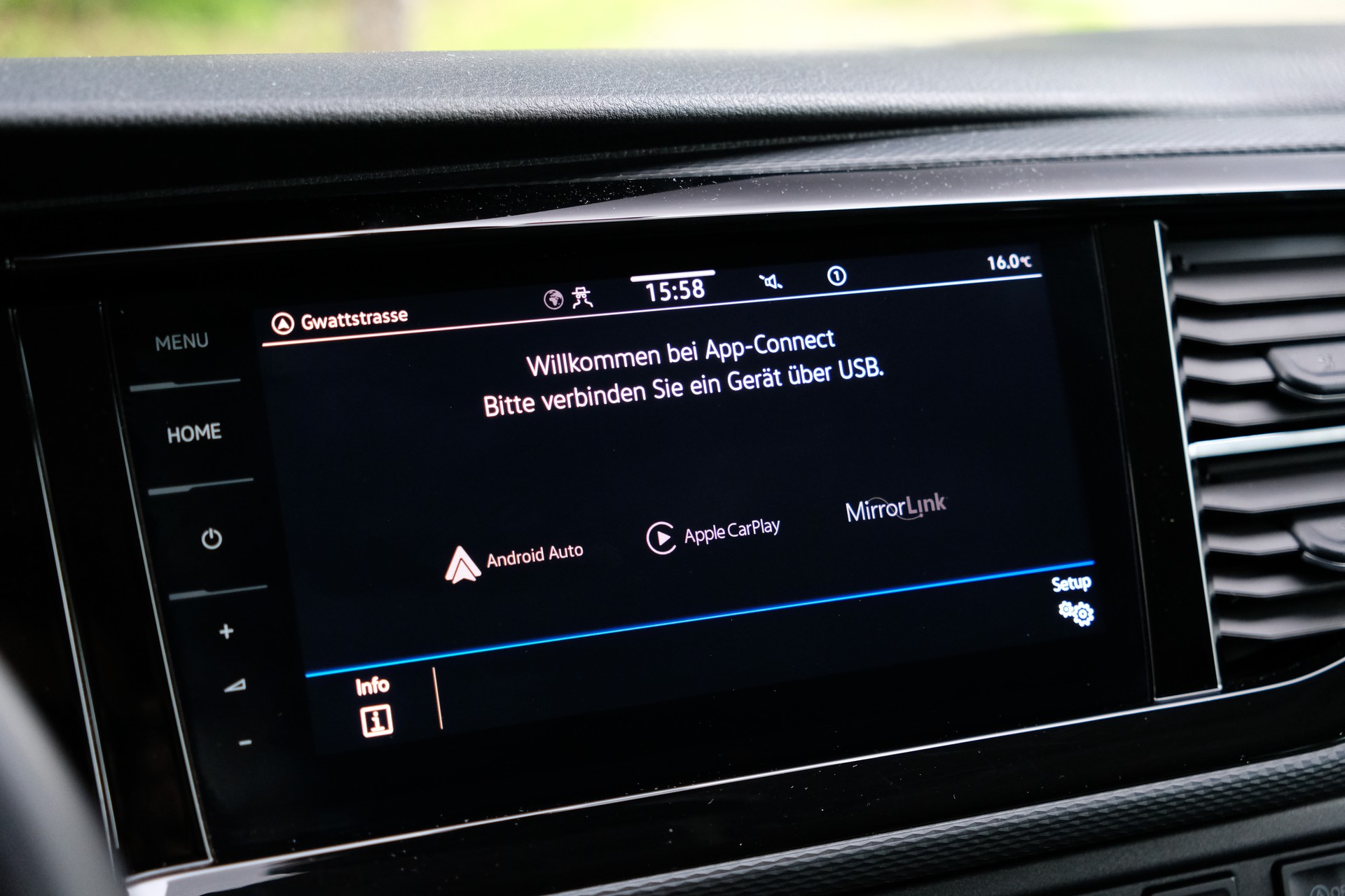 VW T6.1 Multivan 2.0 Bi-TDI Comfortline DSG-image-21