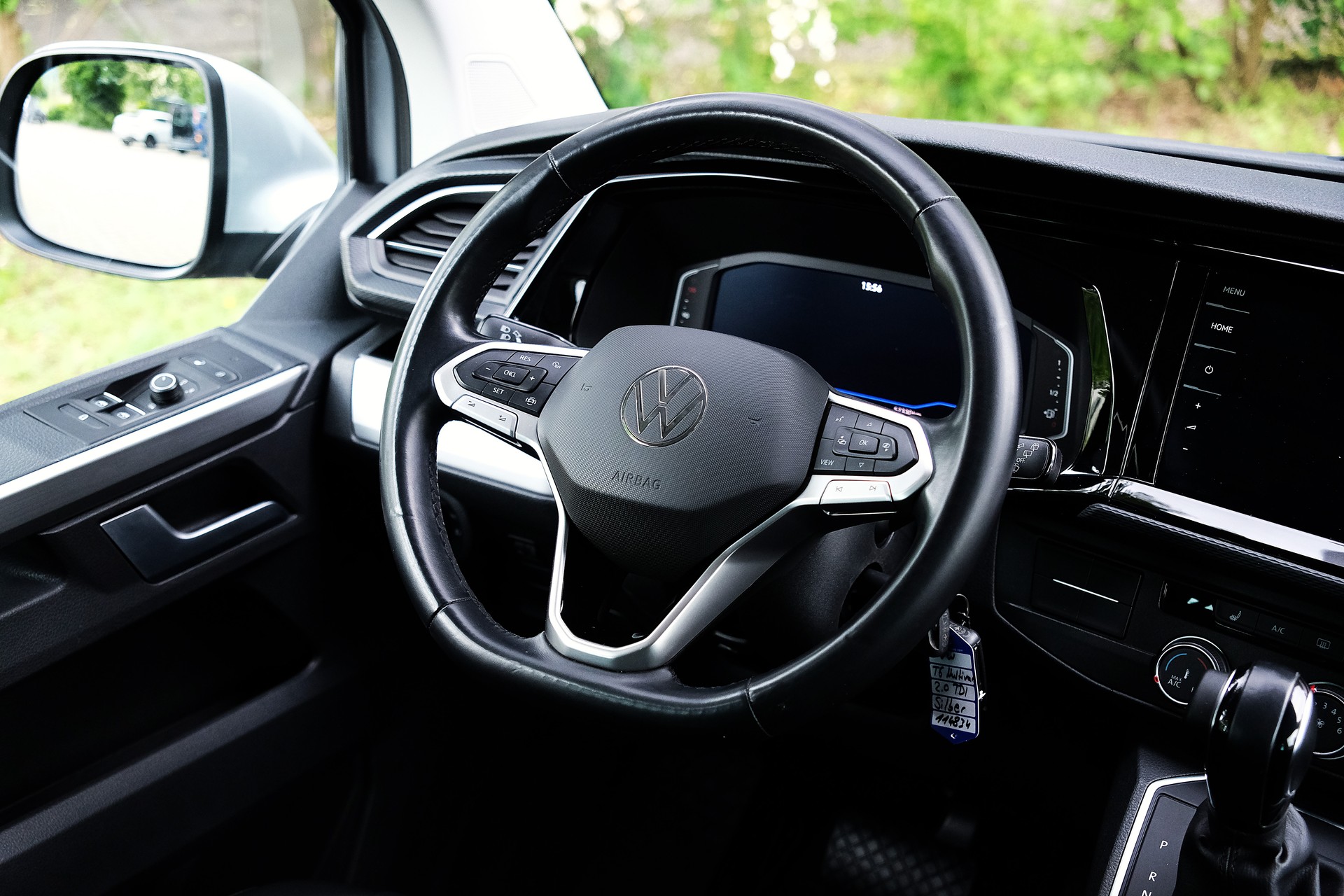VW T6.1 Multivan 2.0 Bi-TDI Comfortline DSG-image-13