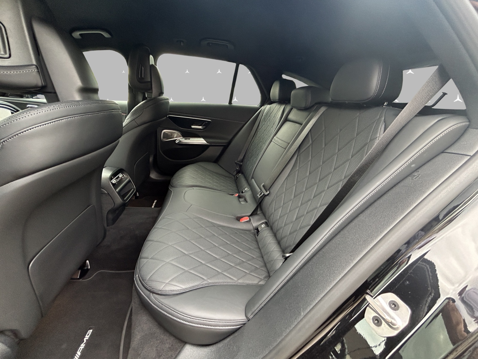 MERCEDES-BENZ E 220 d T 9G-Tronic-image-10