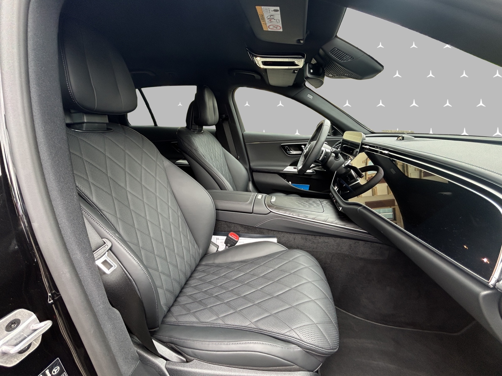 MERCEDES-BENZ E 220 d T 9G-Tronic-image-11