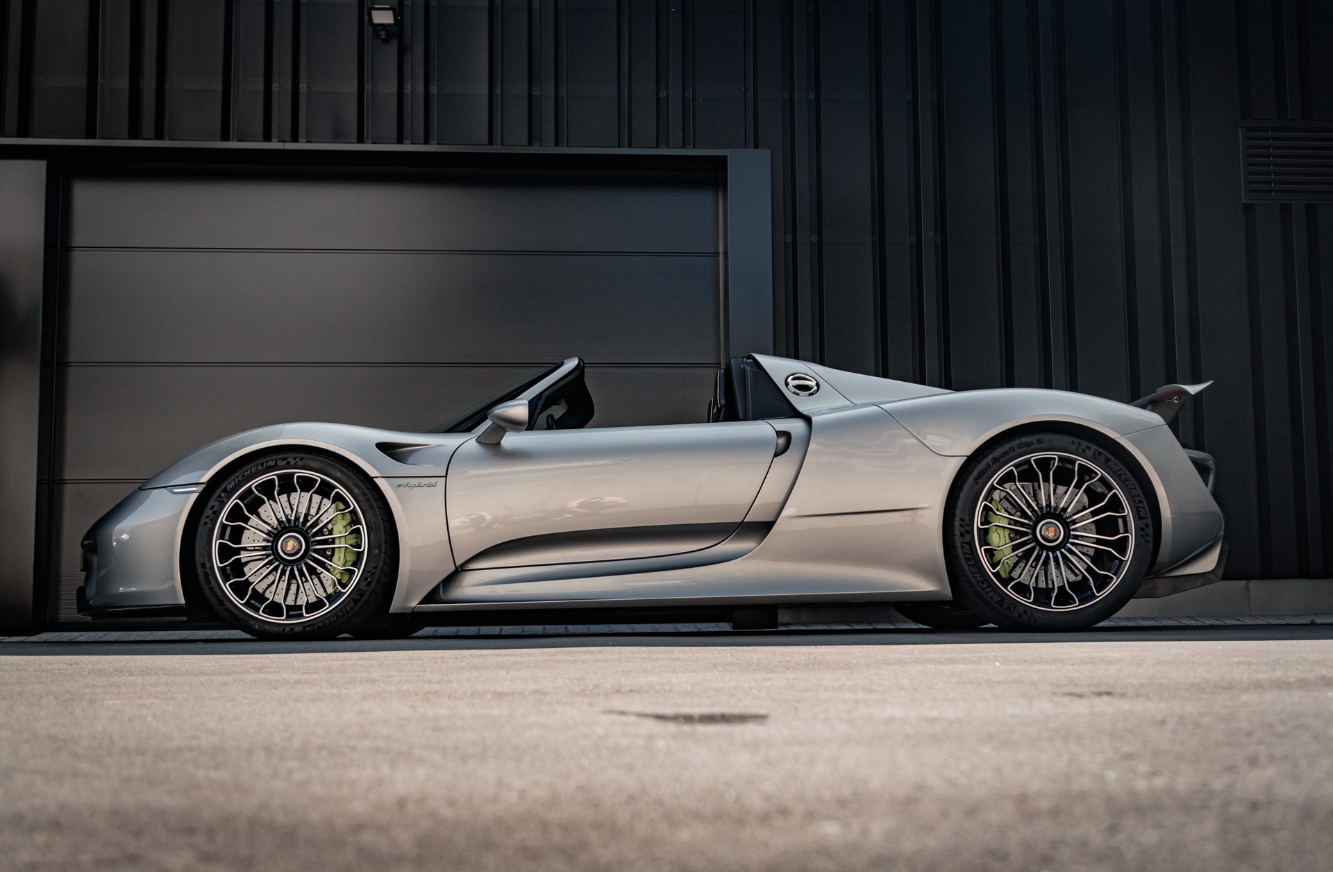 PORSCHE 918 Spyder-image-28