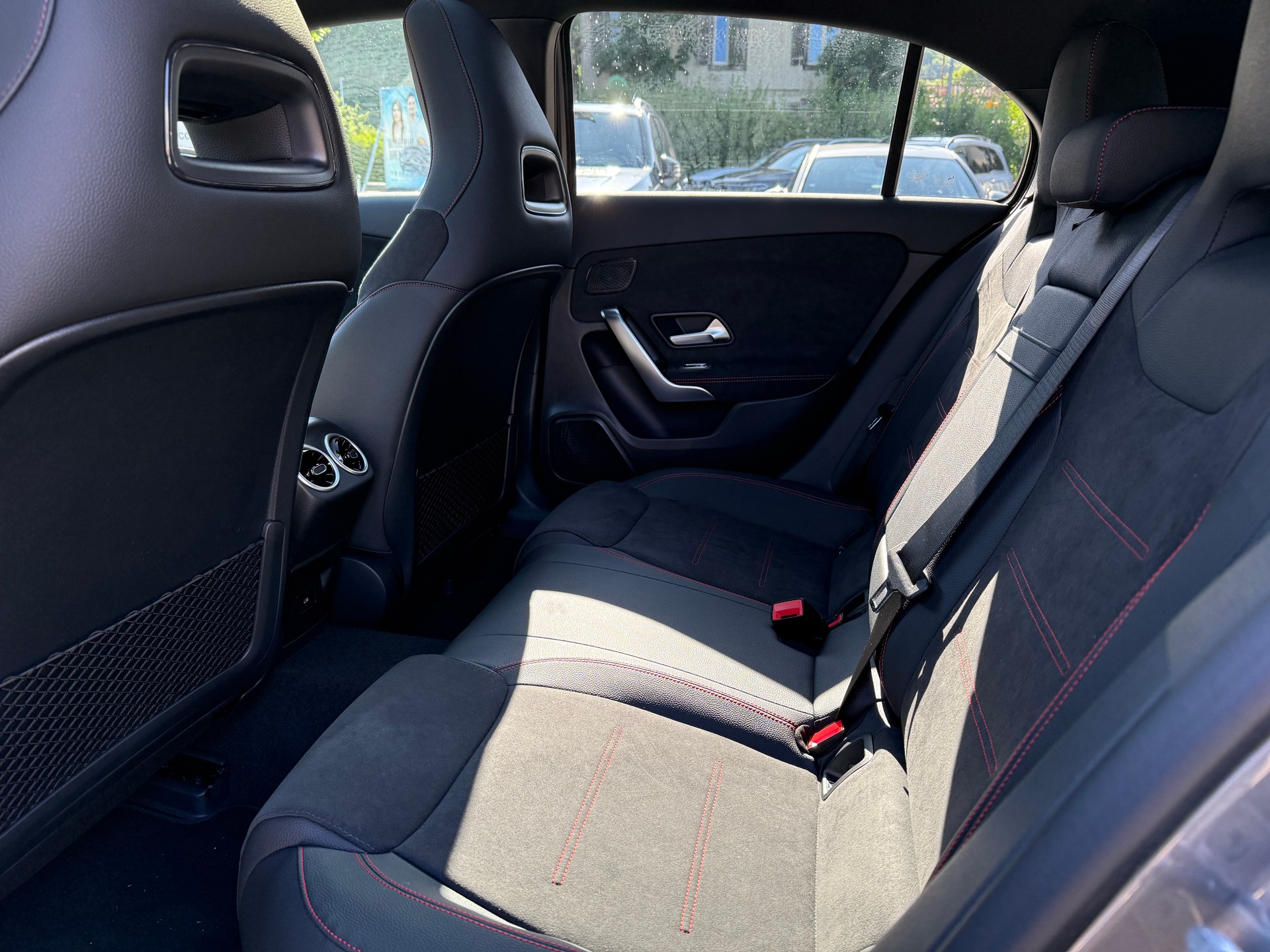 MERCEDES-BENZ A 200 Night Star 7G-DCT-image-5