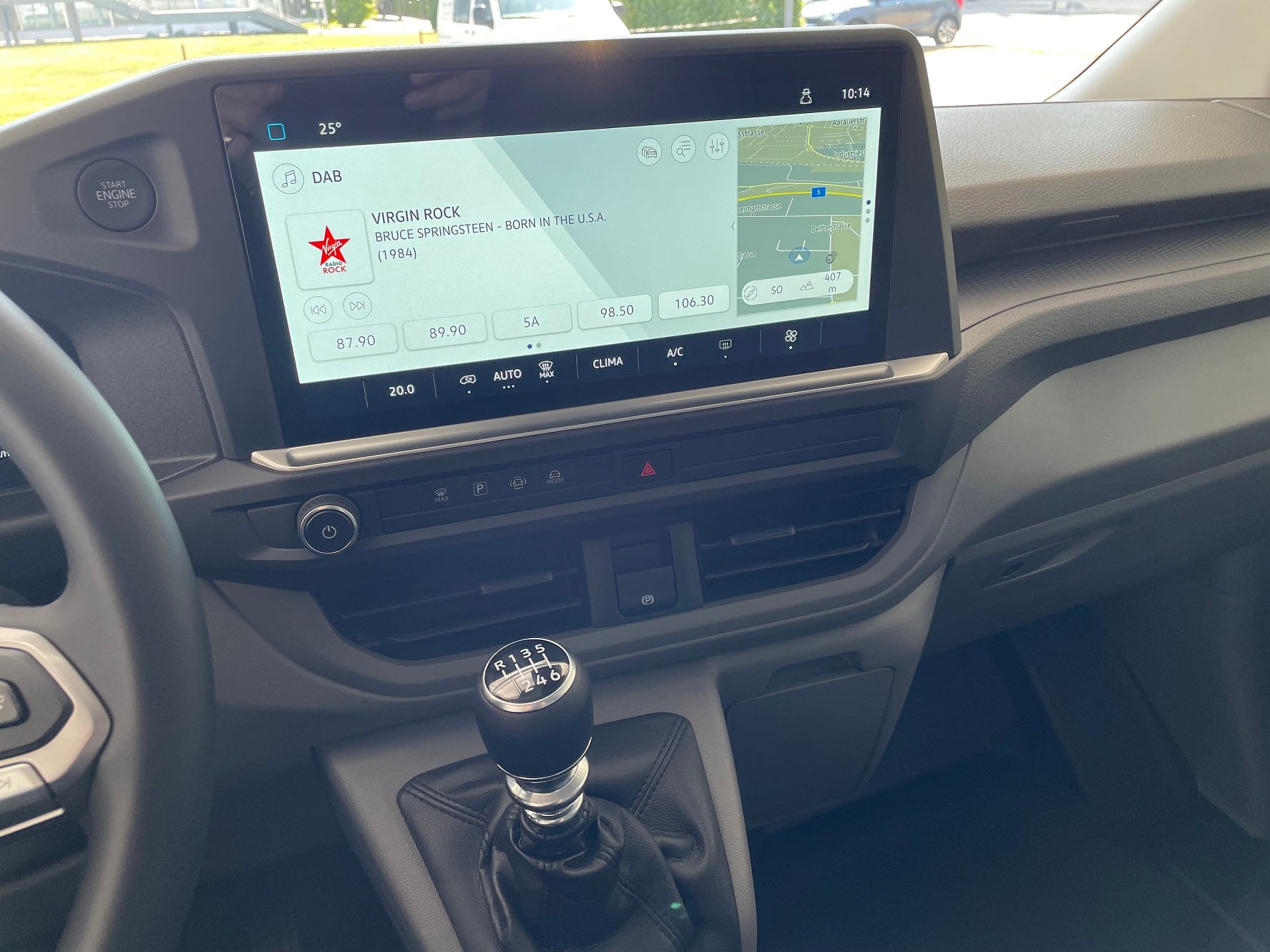 VW Transporter 2.0 TDI-image-10