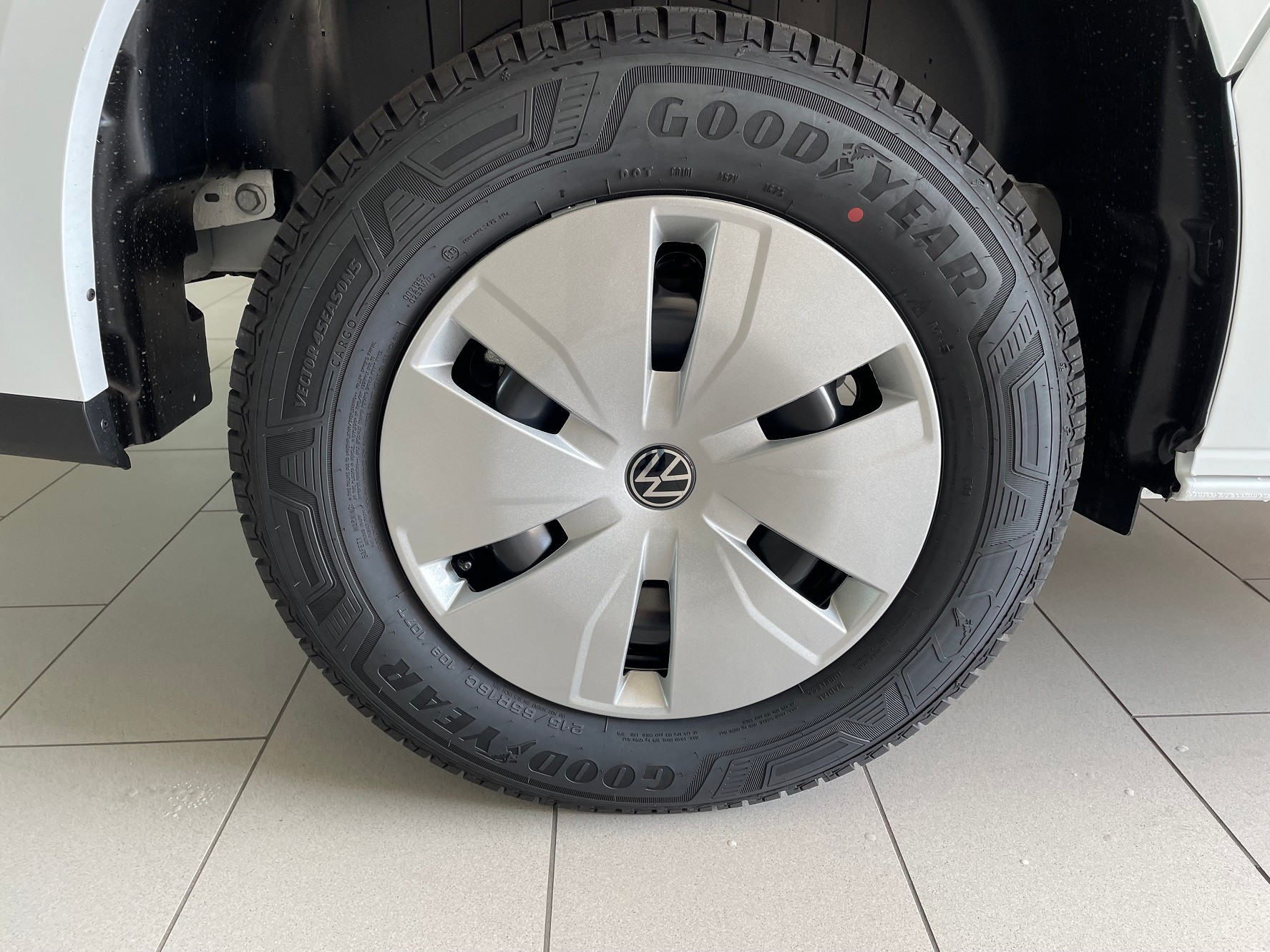 VW Transporter 2.0 TDI-image-13