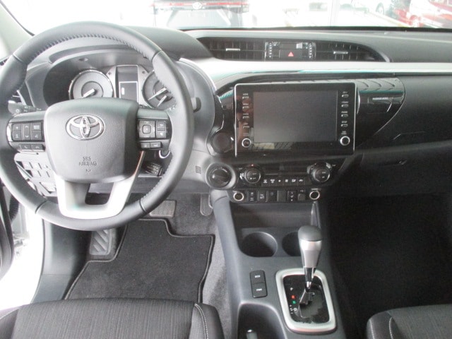 TOYOTA Hilux 2.8D-4D Style Double Cab 4x4 A-image-3