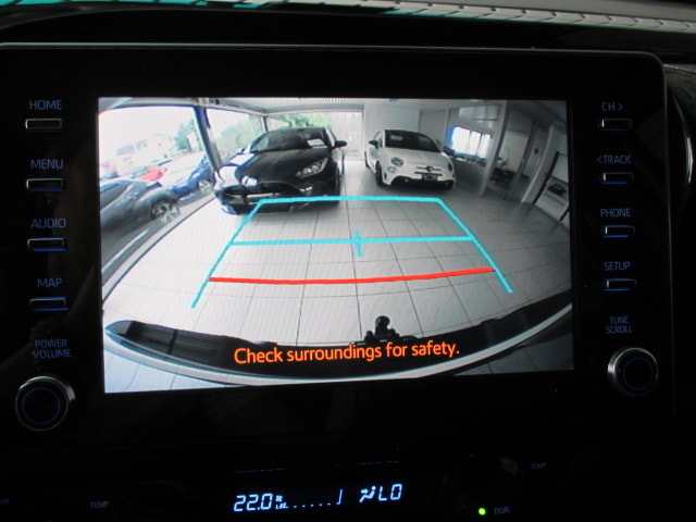 TOYOTA Hilux 2.8D-4D Style Double Cab 4x4 A-image-5