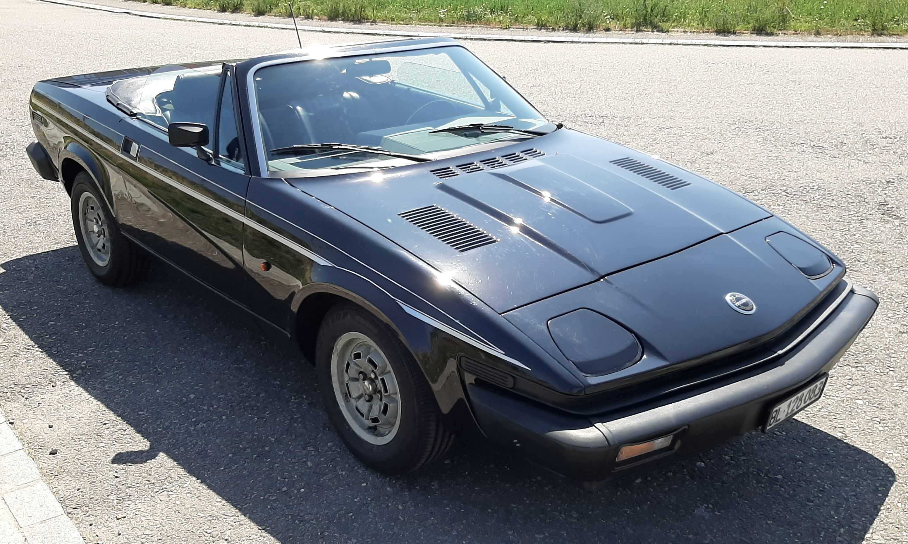 82年製·ビンテージ!TRITMPH “TRITMPH ON TOUR”黒　S 278564549.jpg?w=1200&q=90