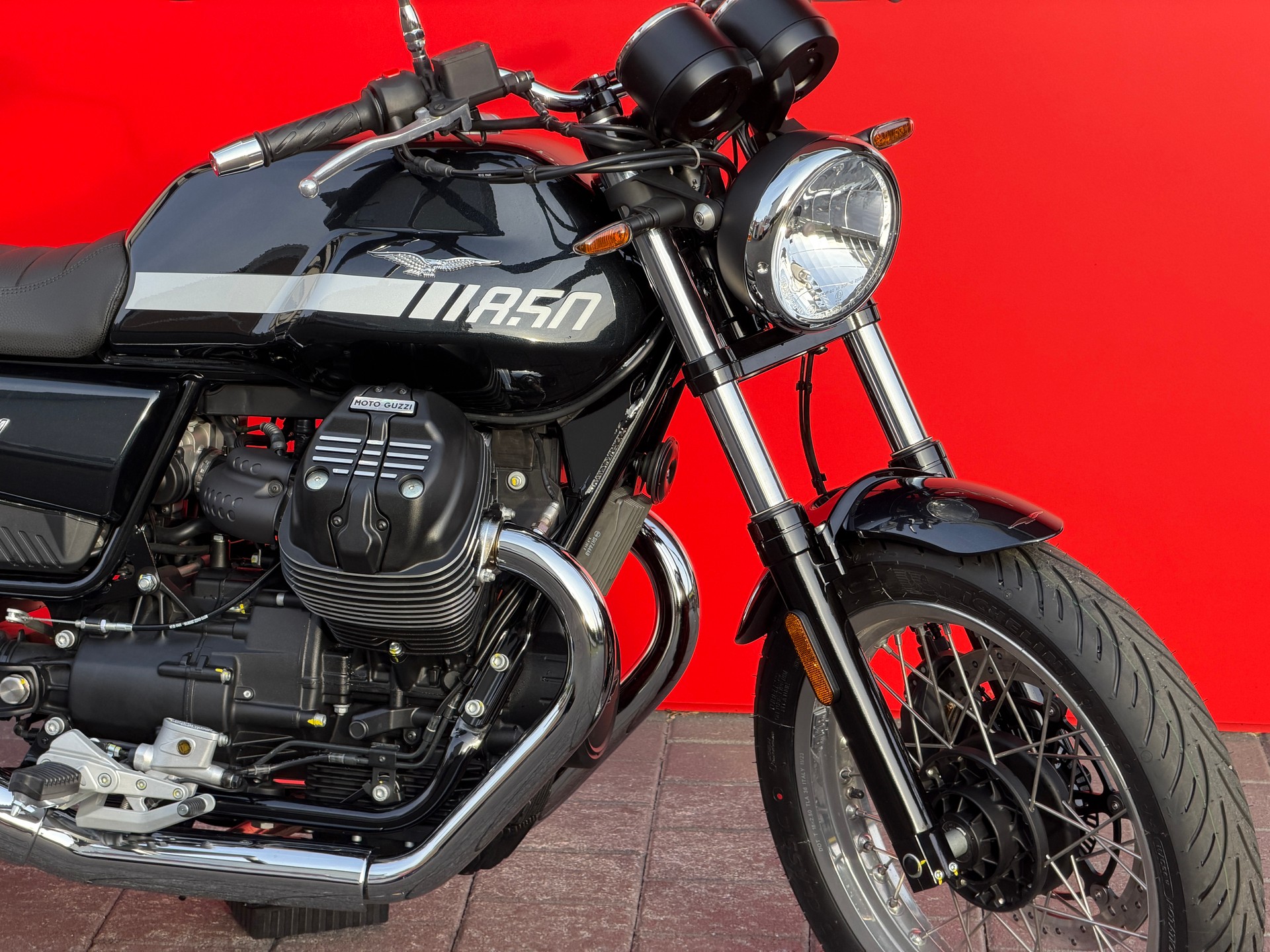 MOTO GUZZI V7 IV 850 Special (35kW)-image-4