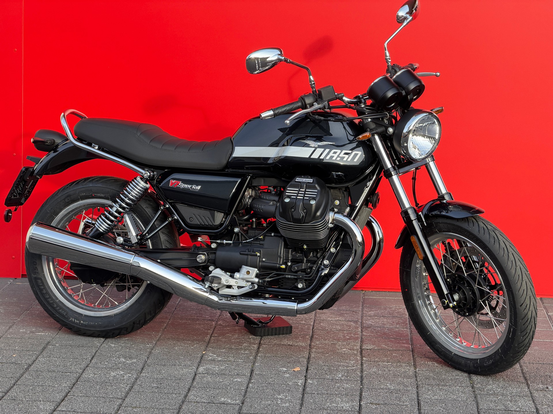 MOTO GUZZI V7 IV 850 Special (35kW)-showroom-element-1