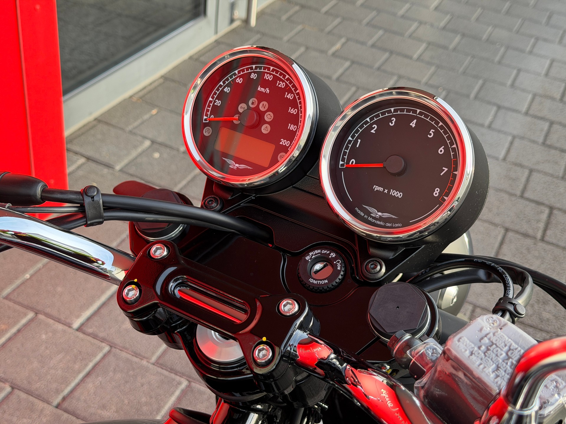 MOTO GUZZI V7 IV 850 Special (35kW)-image-7