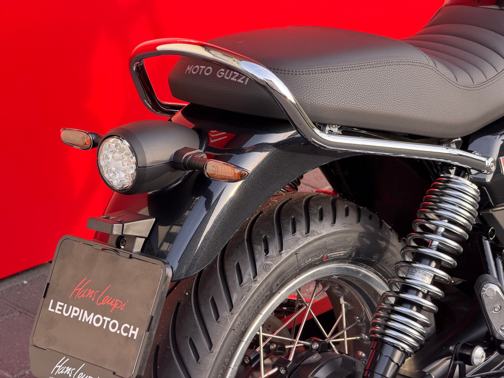 MOTO GUZZI V7 IV 850 Special (35kW)-image-11