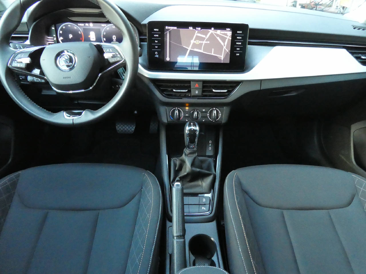 SKODA Kamiq 1.5 TSI Ambition DSG-image-11
