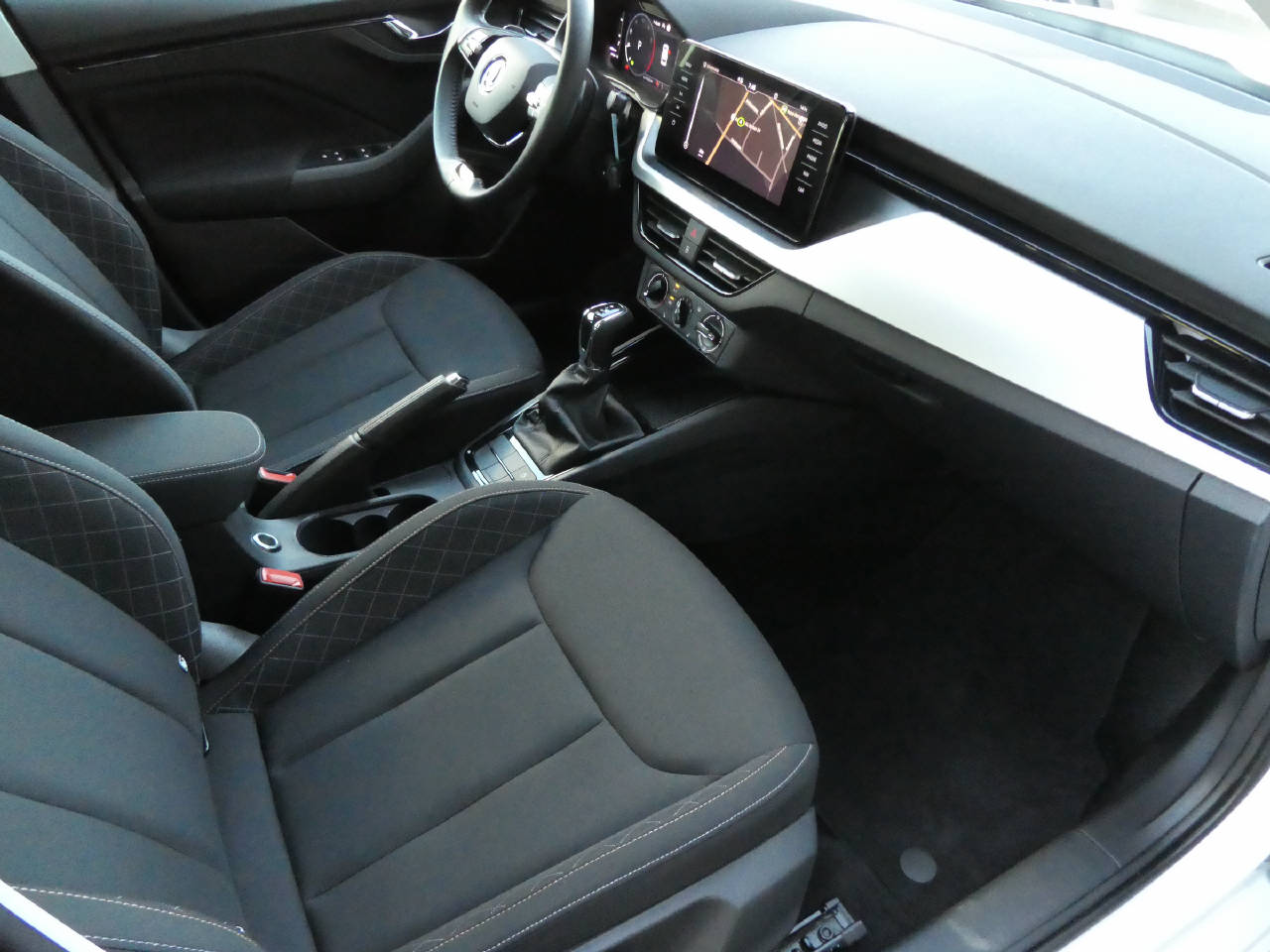 SKODA Kamiq 1.5 TSI Ambition DSG-image-7