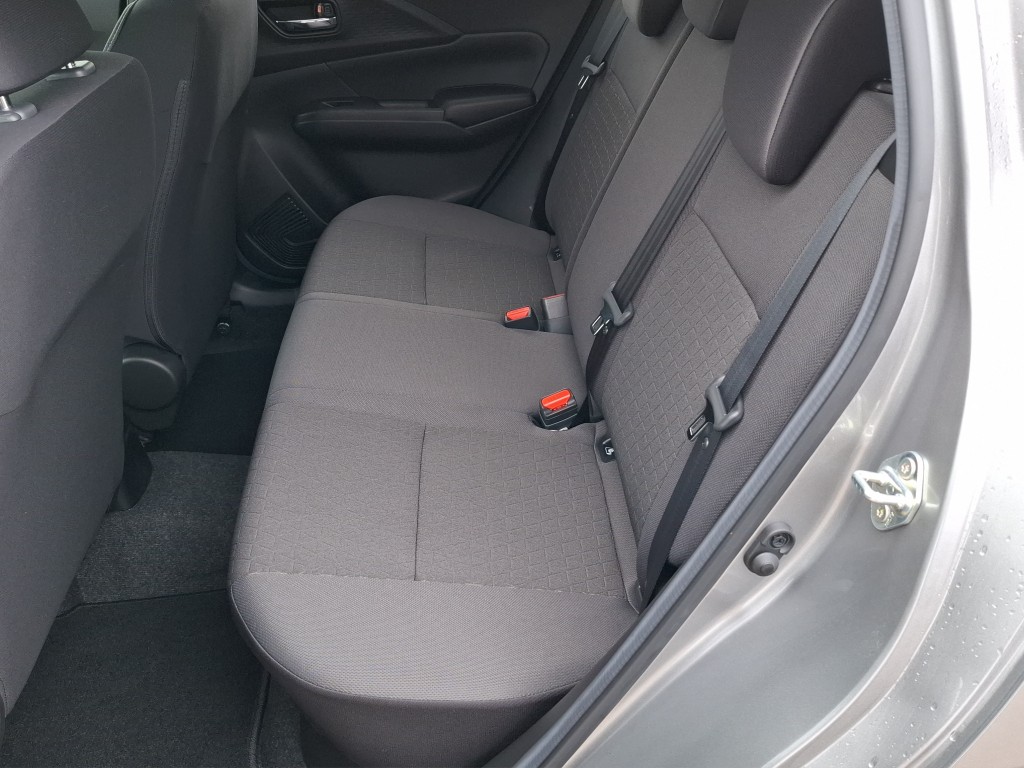 SUZUKI Swift 1.2 Compact Top Hybrid 4x4-image-3