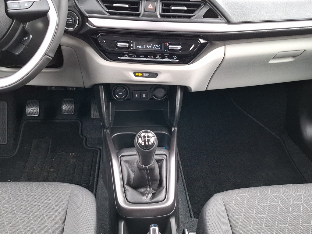SUZUKI Swift 1.2 Compact Top Hybrid 4x4-image-6