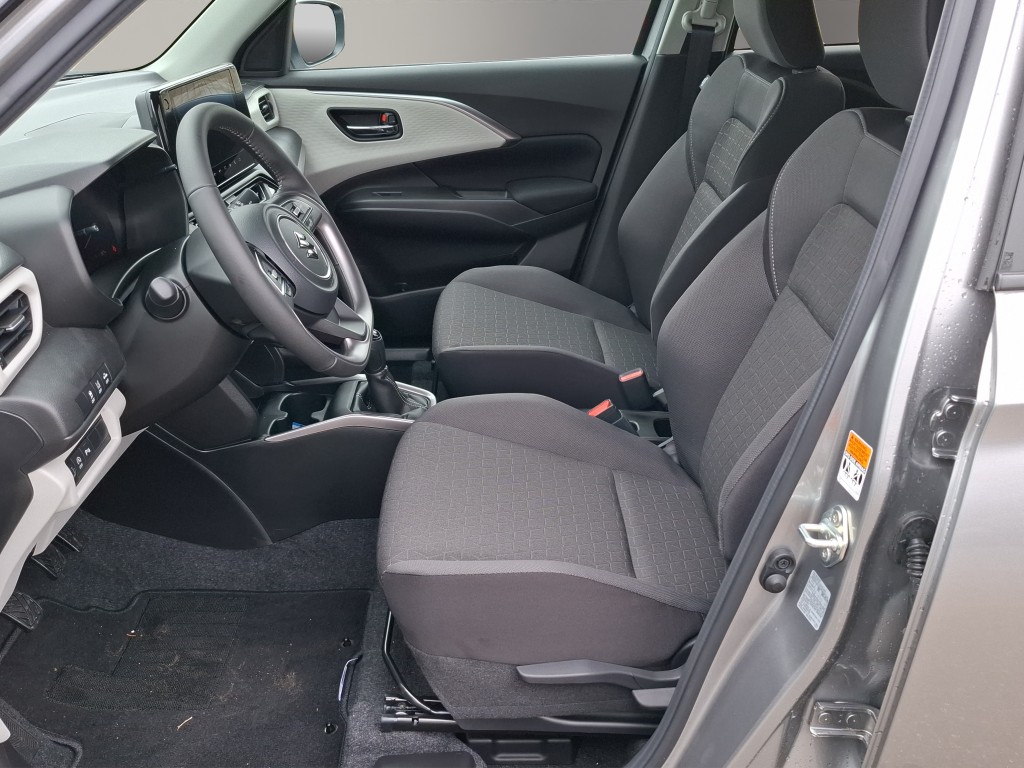 SUZUKI Swift 1.2 Compact Top Hybrid 4x4-image-2