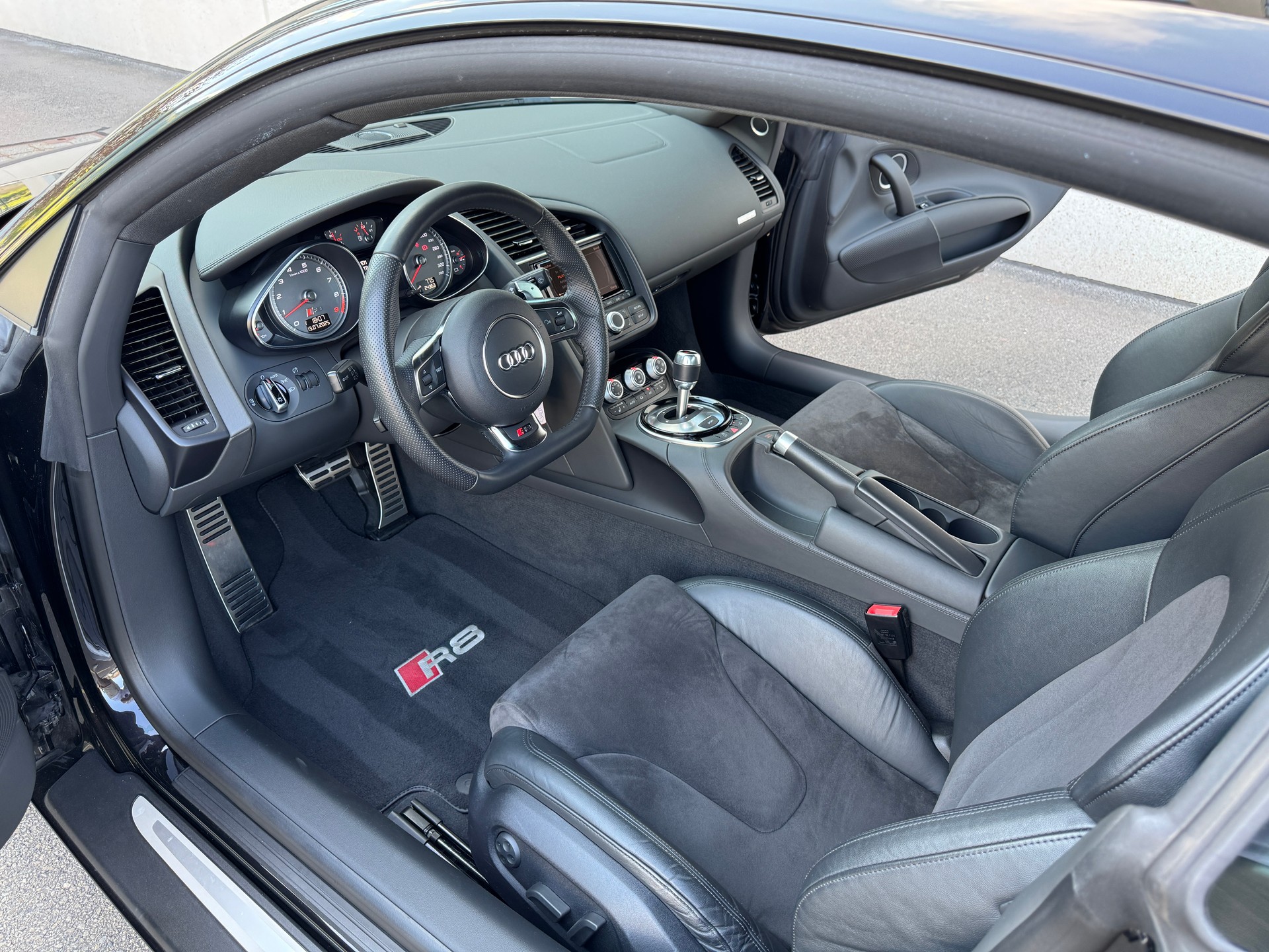 AUDI R8 Coupé 4.2 V8 DSG PANTHERSCHWARZ KRISTALL S-Tronic Capristo Abgasanlage !!-image-6