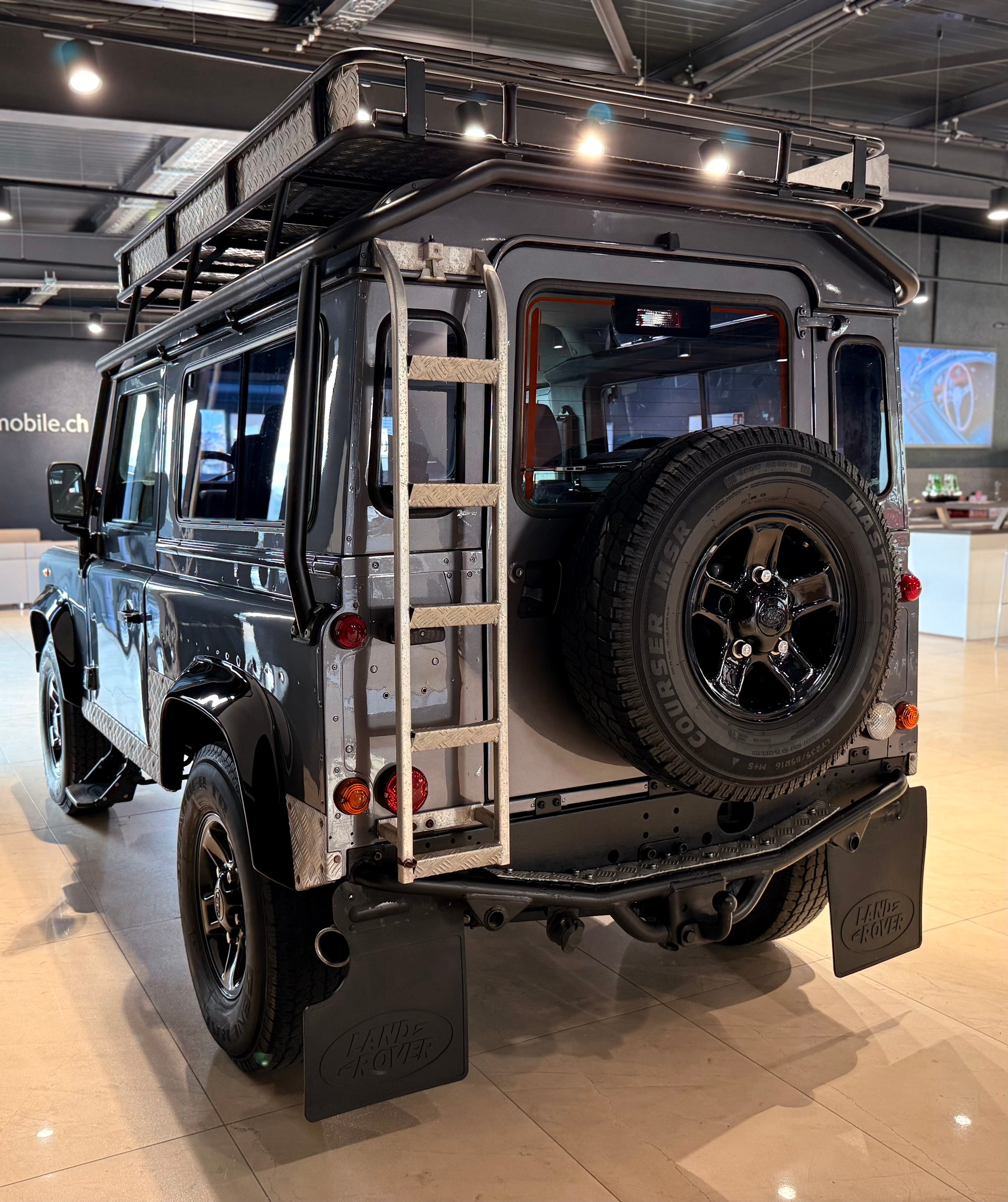 LAND ROVER Defender 90 Tomb Raider 2.5 Td5-image-6