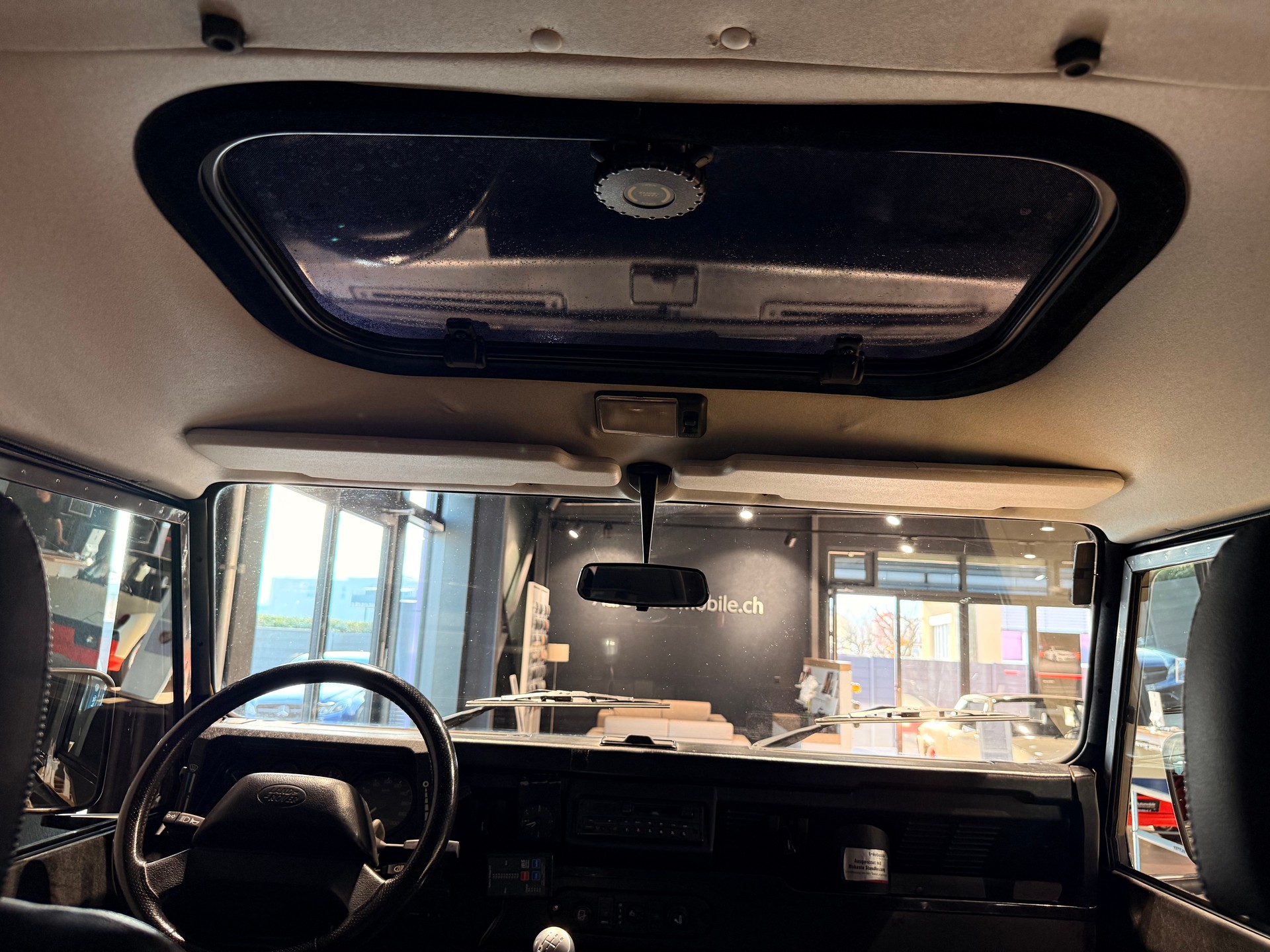 LAND ROVER Defender 90 Tomb Raider 2.5 Td5-image-11