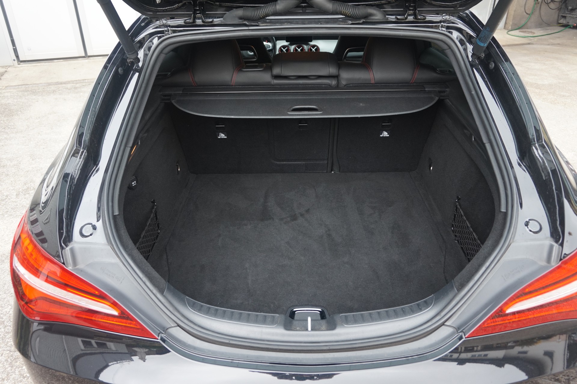 MERCEDES-BENZ CLA Shooting Brake 250 Sport 4Matic 7G-DCT-image-13