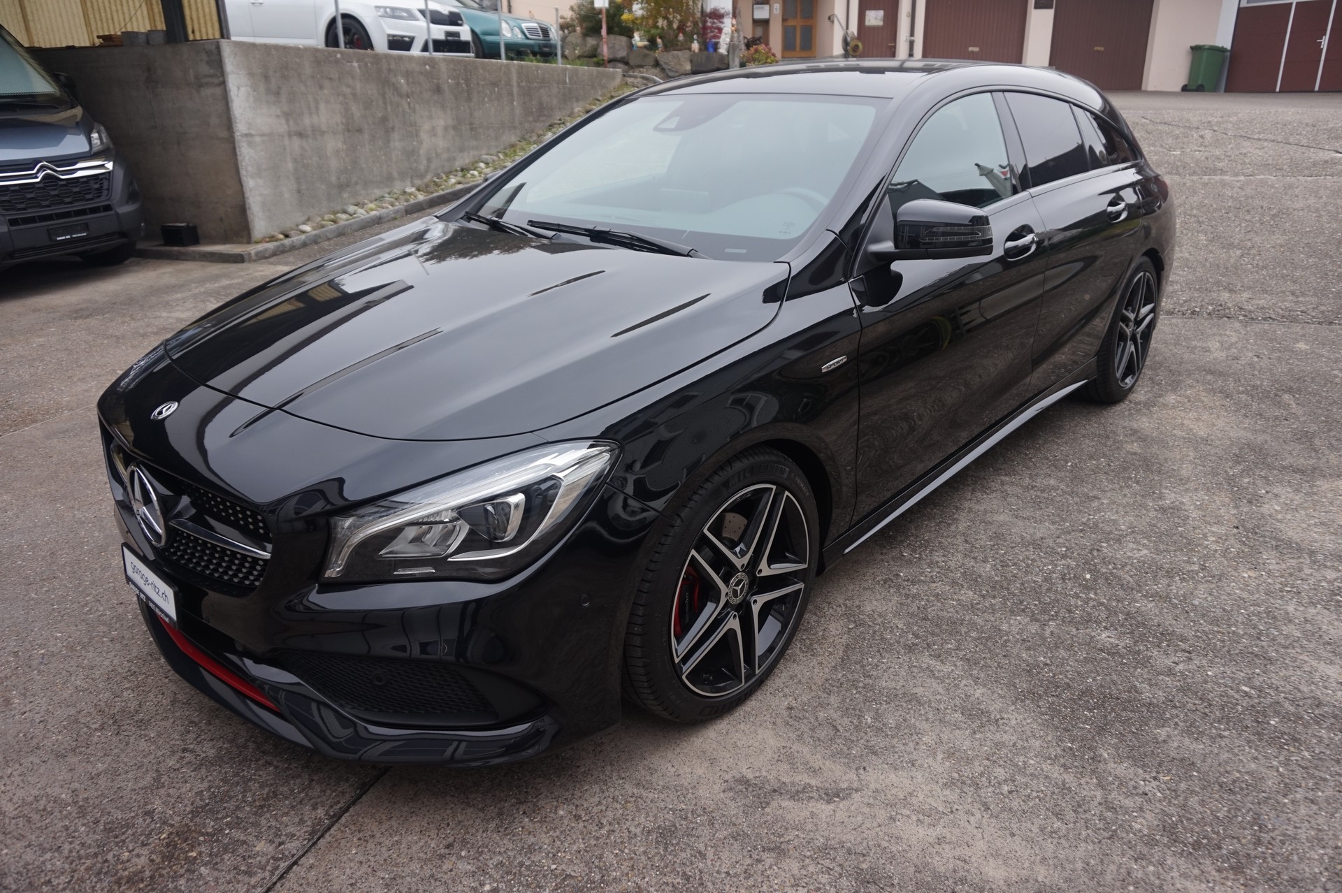 MERCEDES-BENZ CLA Shooting Brake 250 Sport 4Matic 7G-DCT-image-2