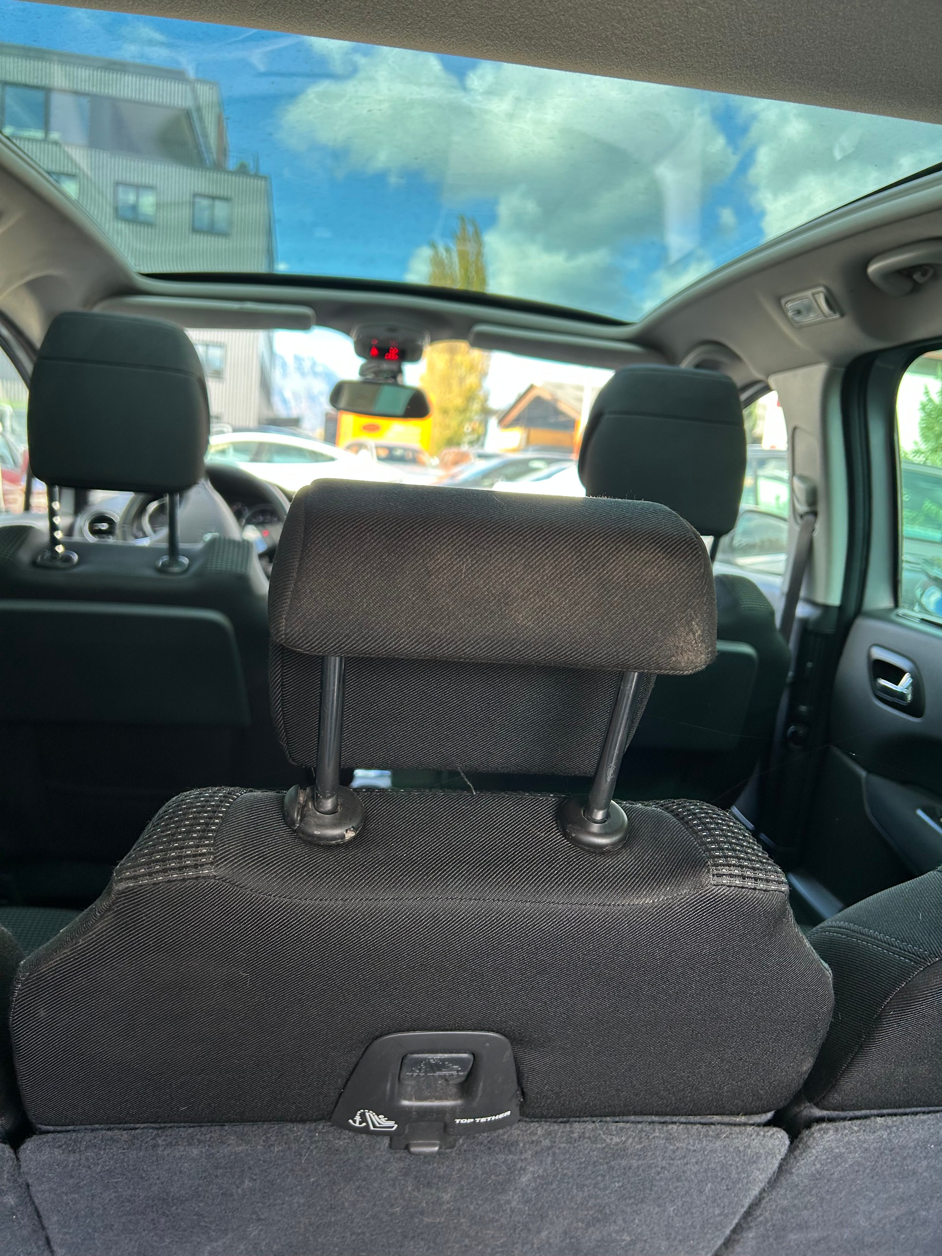 PEUGEOT 5008 1.6 16V T Sport Pack-image-10