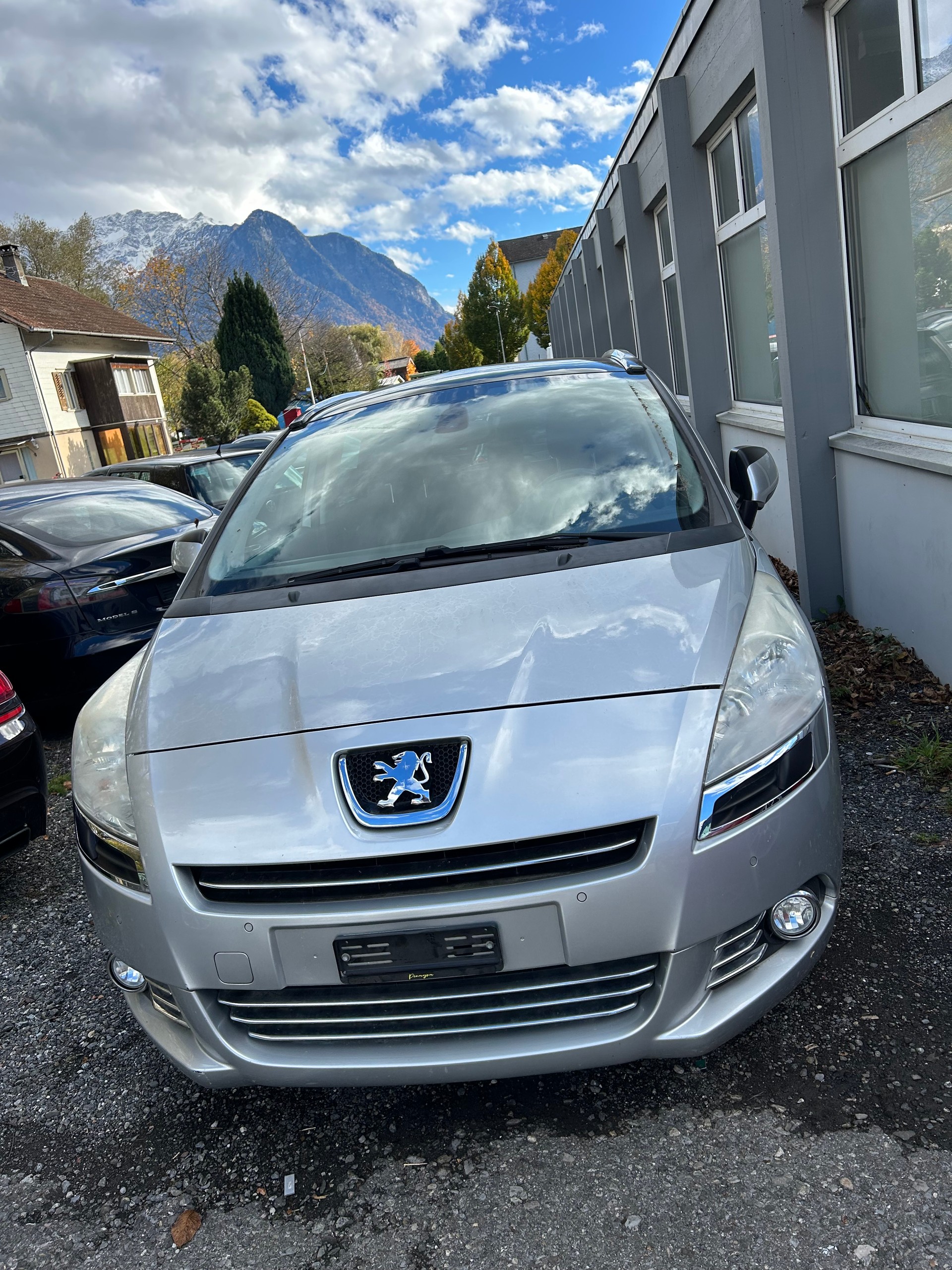 PEUGEOT 5008 1.6 16V T Sport Pack-image-1