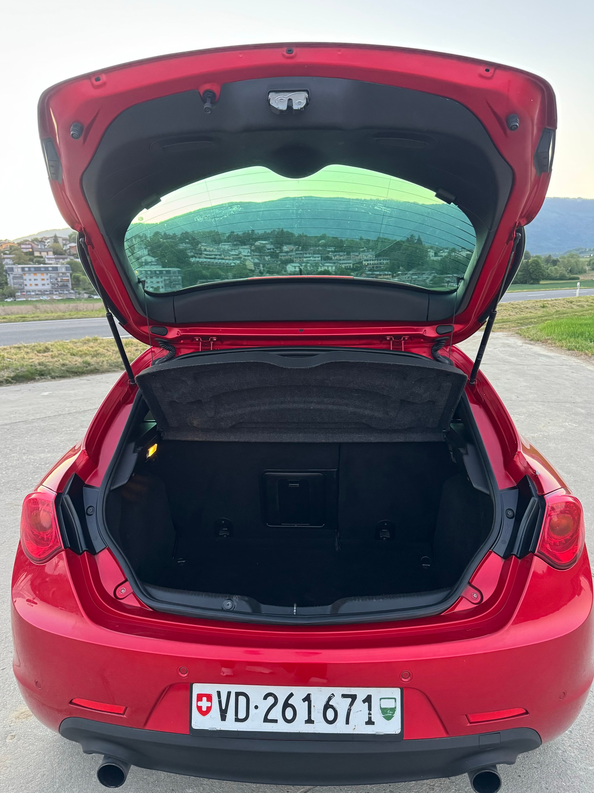 ALFA ROMEO Giulietta 1750 TBi Quadrifoglio Verde-image-4