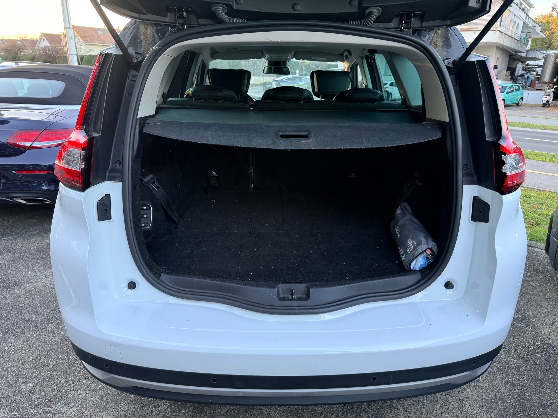 RENAULT Grand Scénic 1.3 16V Turbo Intens EDC-image-5