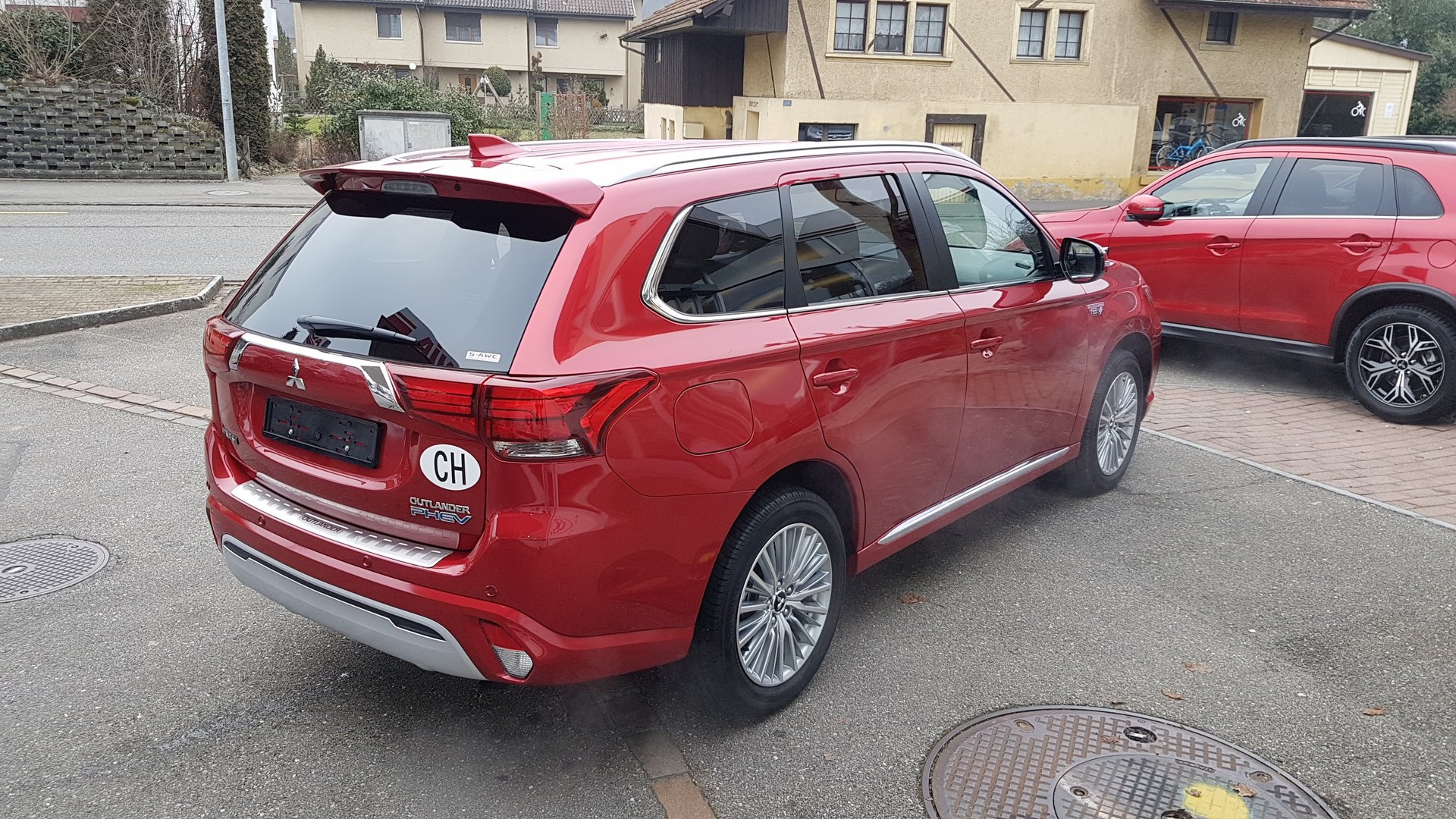 MITSUBISHI Outlander PHEV S-Edition-image-2