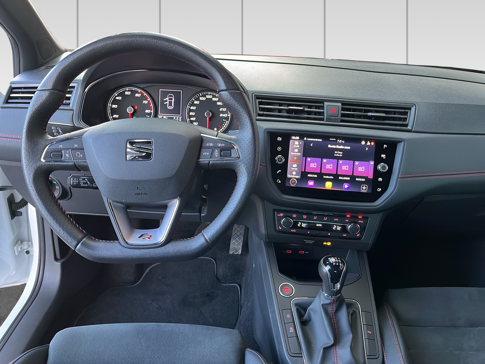 SEAT Ibiza 1.0 TGI CNG Hola FR-image-7
