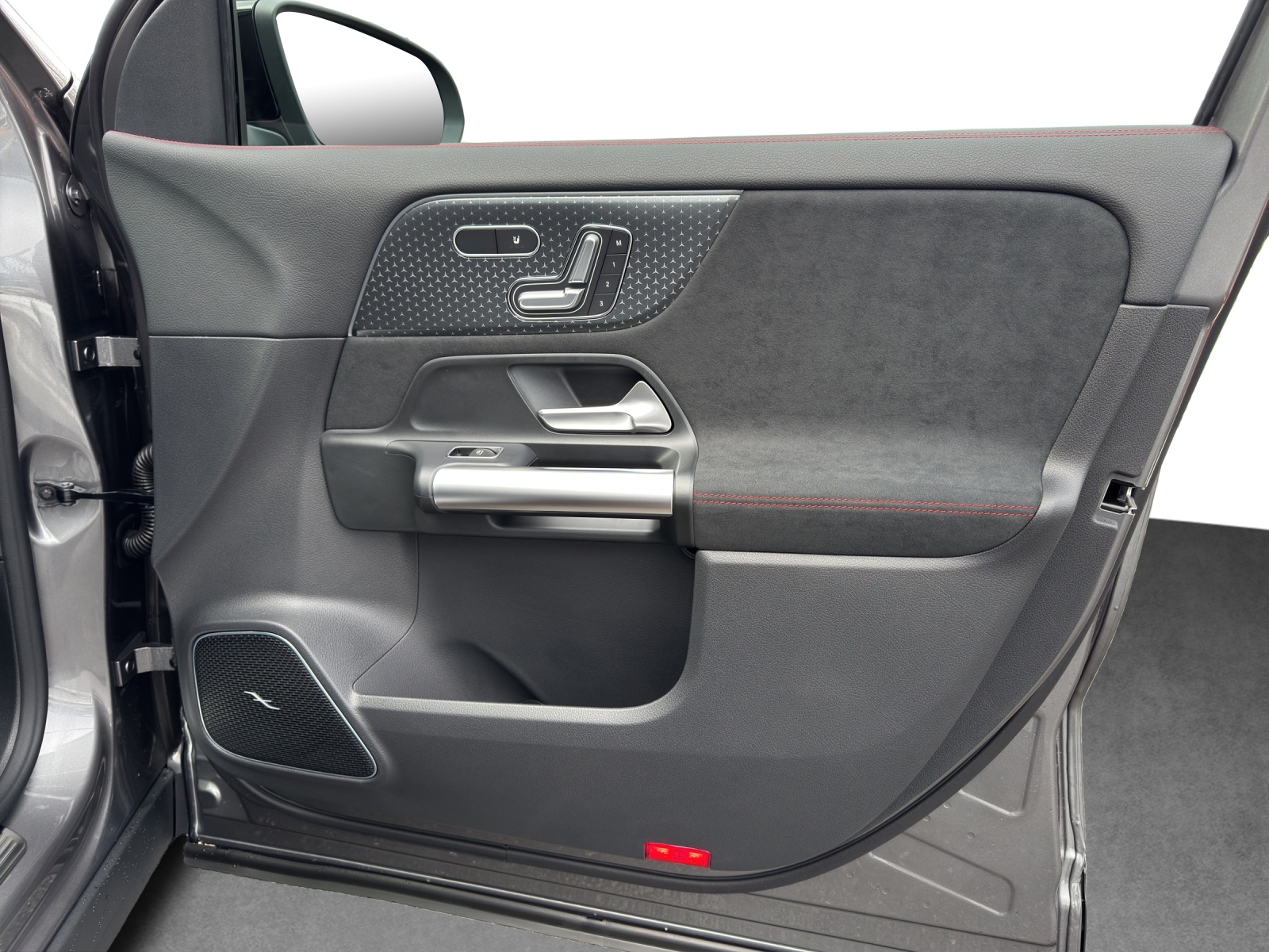 MERCEDES-BENZ GLA 250 4Matic Swiss Star-image-15