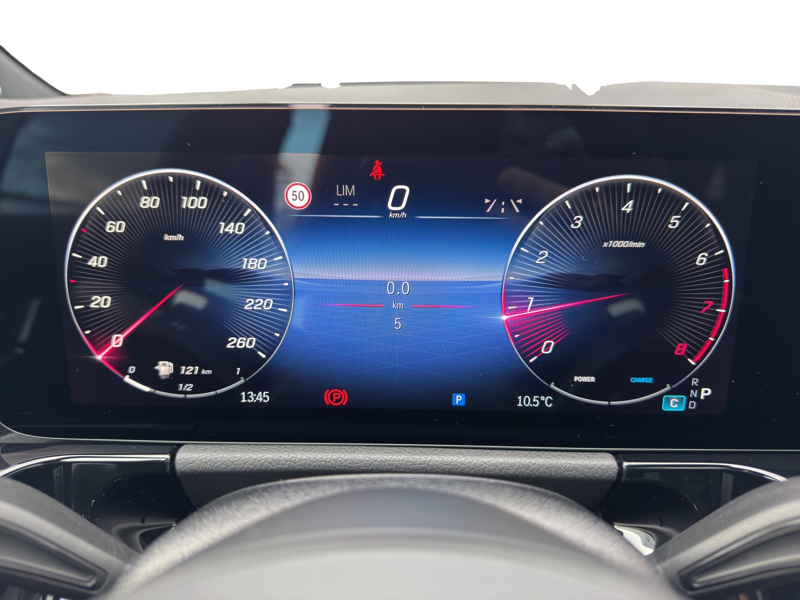 MERCEDES-BENZ GLA 250 4Matic Swiss Star-image-11