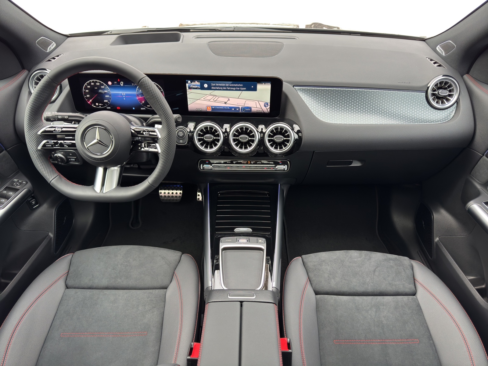 MERCEDES-BENZ GLA 250 4Matic Swiss Star-image-9
