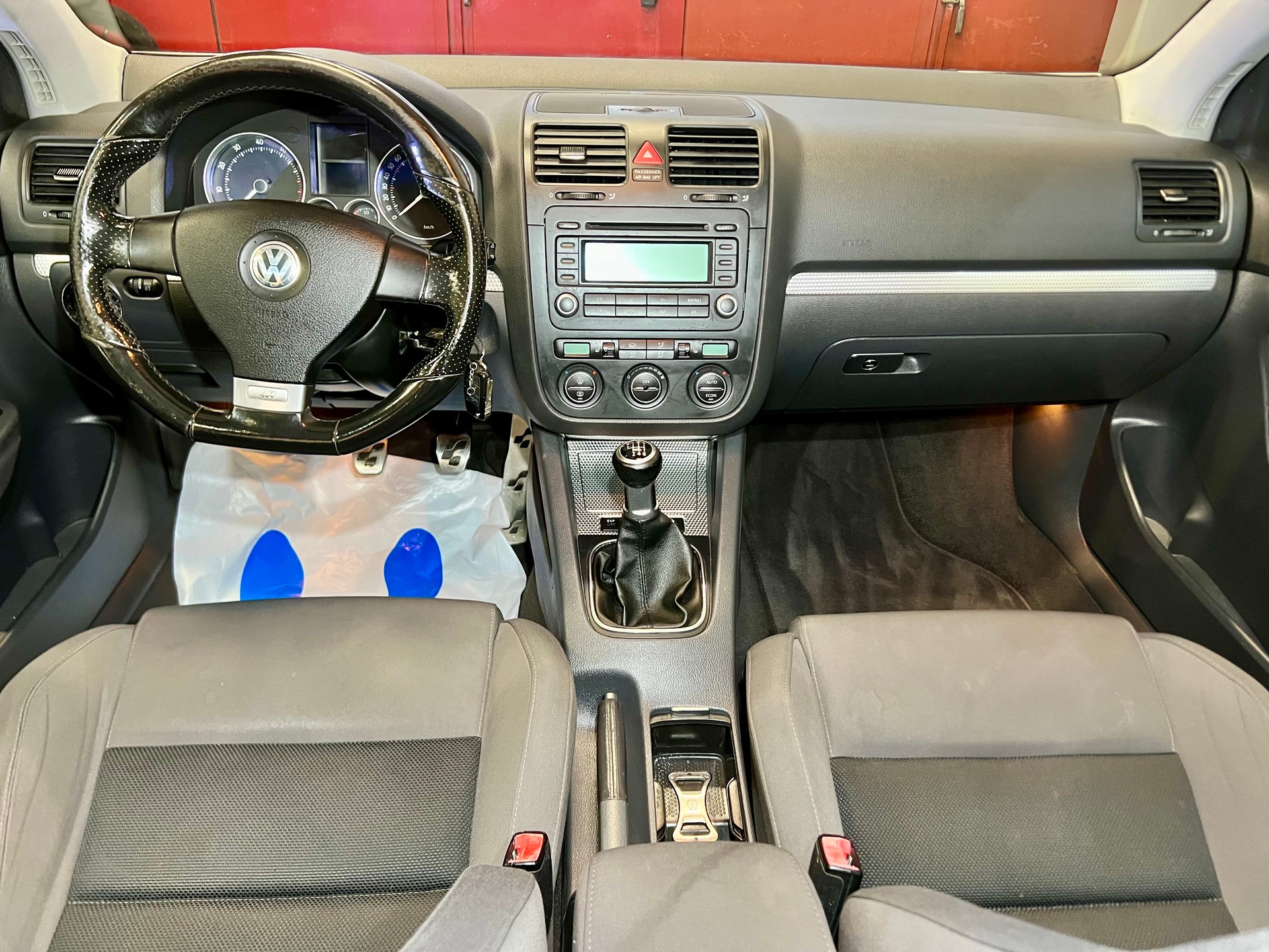 VW Golf R32 4Motion *Handschaltung*-image-12