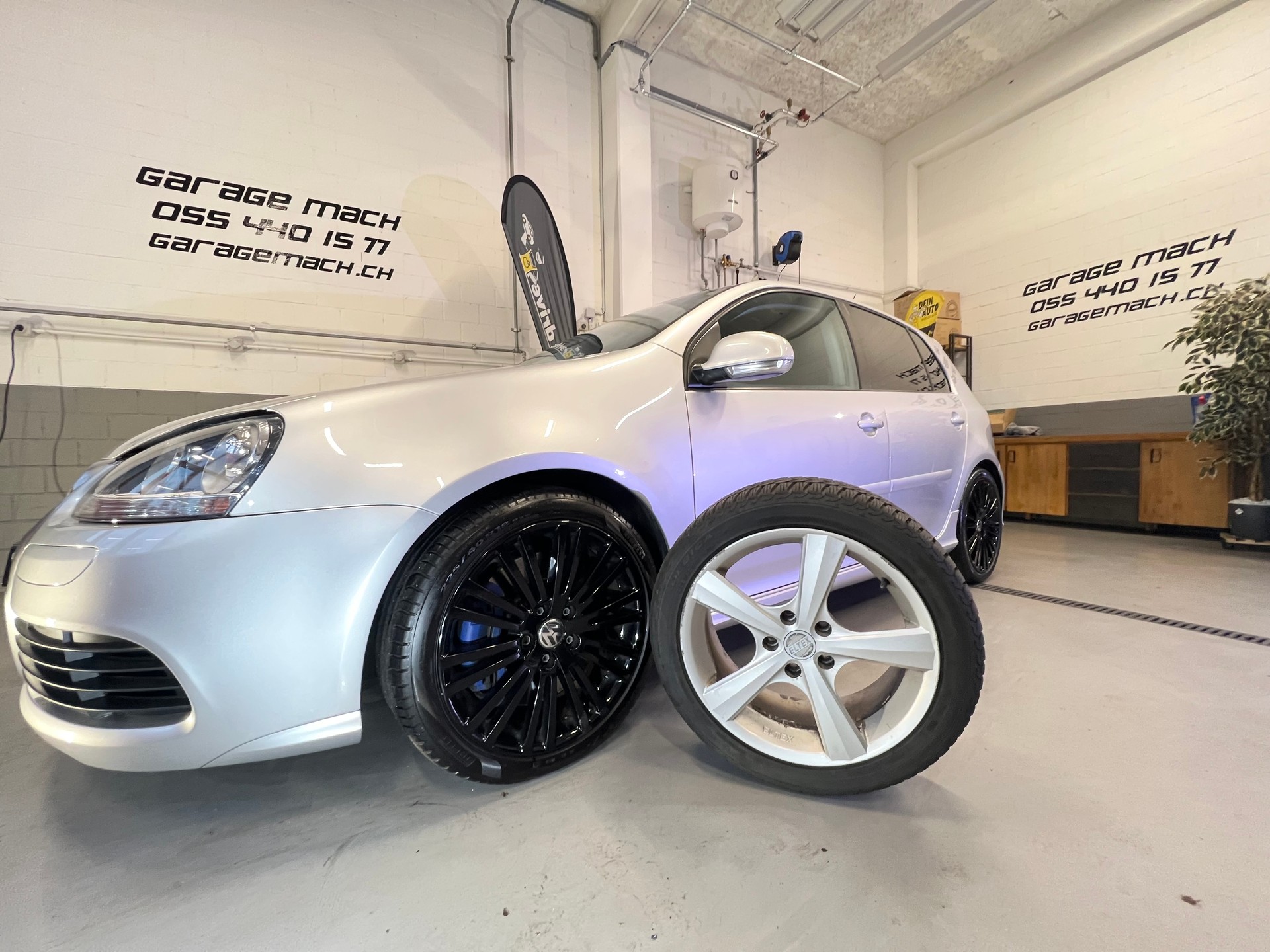 VW Golf R32 4Motion *Handschaltung*-image-2