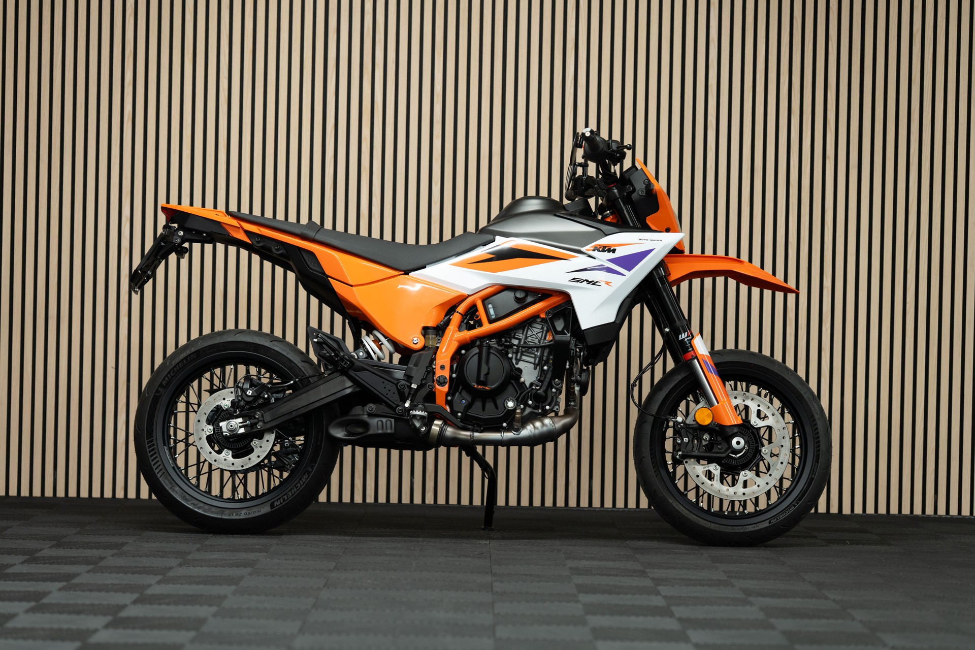 KTM 390 SMC R mit Kurzheck und SuMo-Spiegelumbau