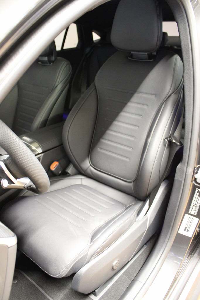 MERCEDES-BENZ GLC 300 4Matic AMG Line Coupé-image-5