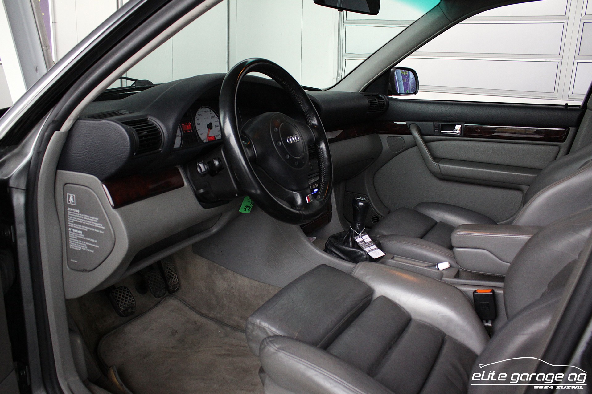 AUDI S6 Avant quattro 4.2 Manuell-image-13