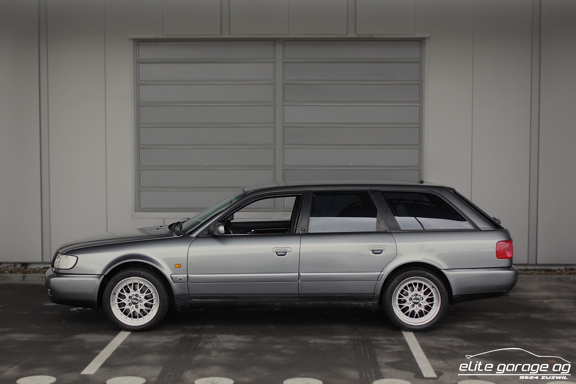 AUDI S6 Avant quattro 4.2 Manuell-image-1