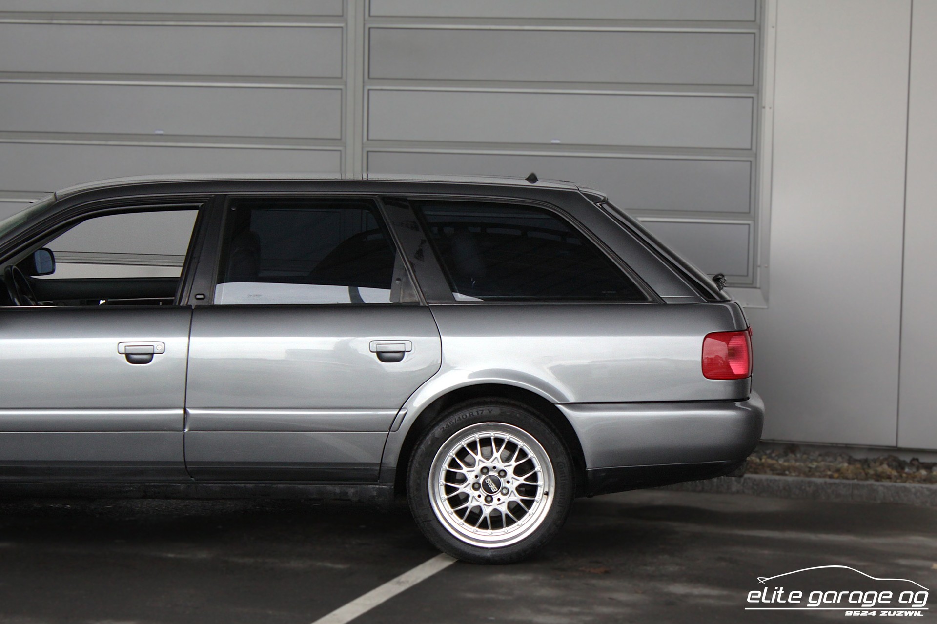AUDI S6 Avant quattro 4.2 Manuell-image-12