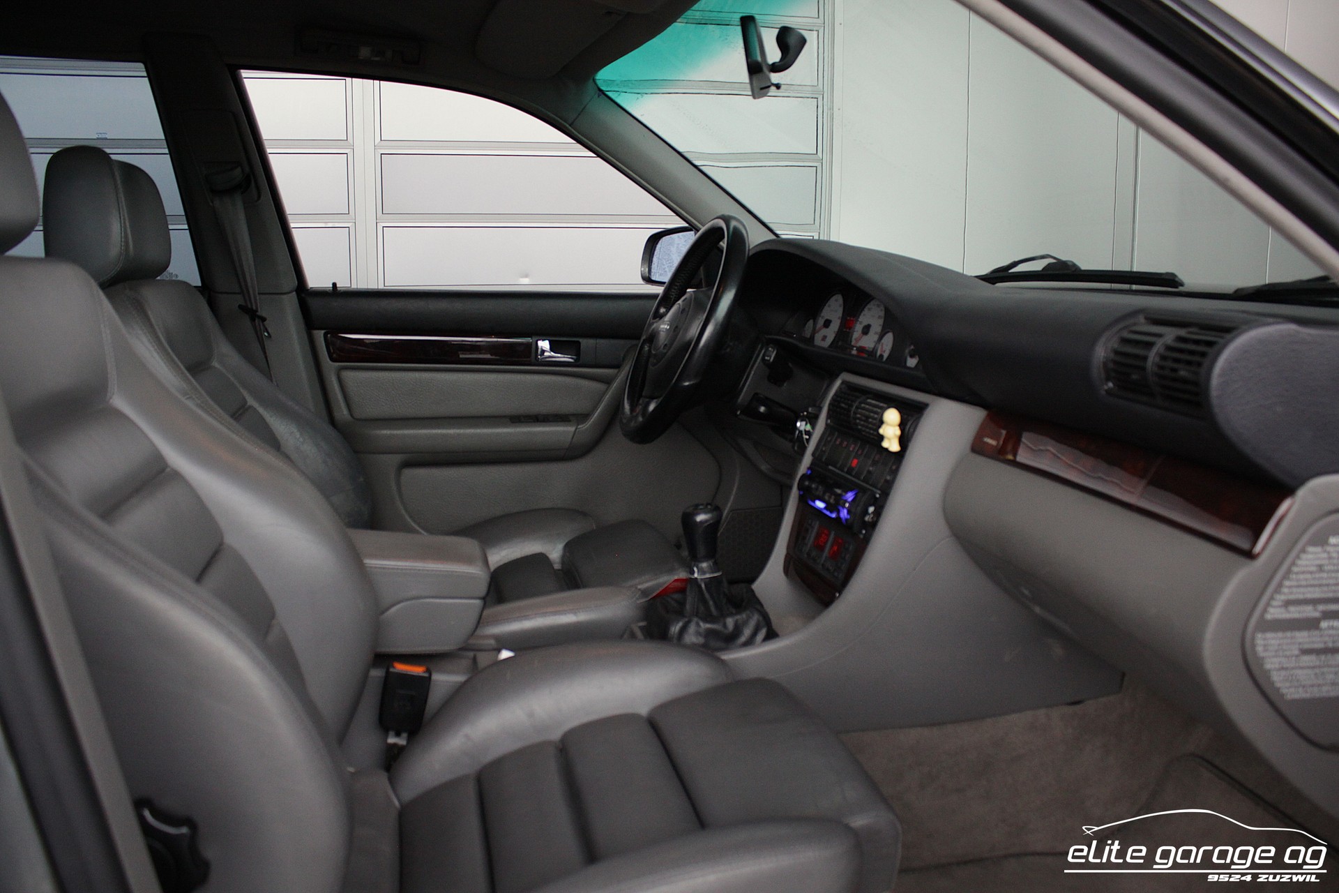 AUDI S6 Avant quattro 4.2 Manuell-image-15